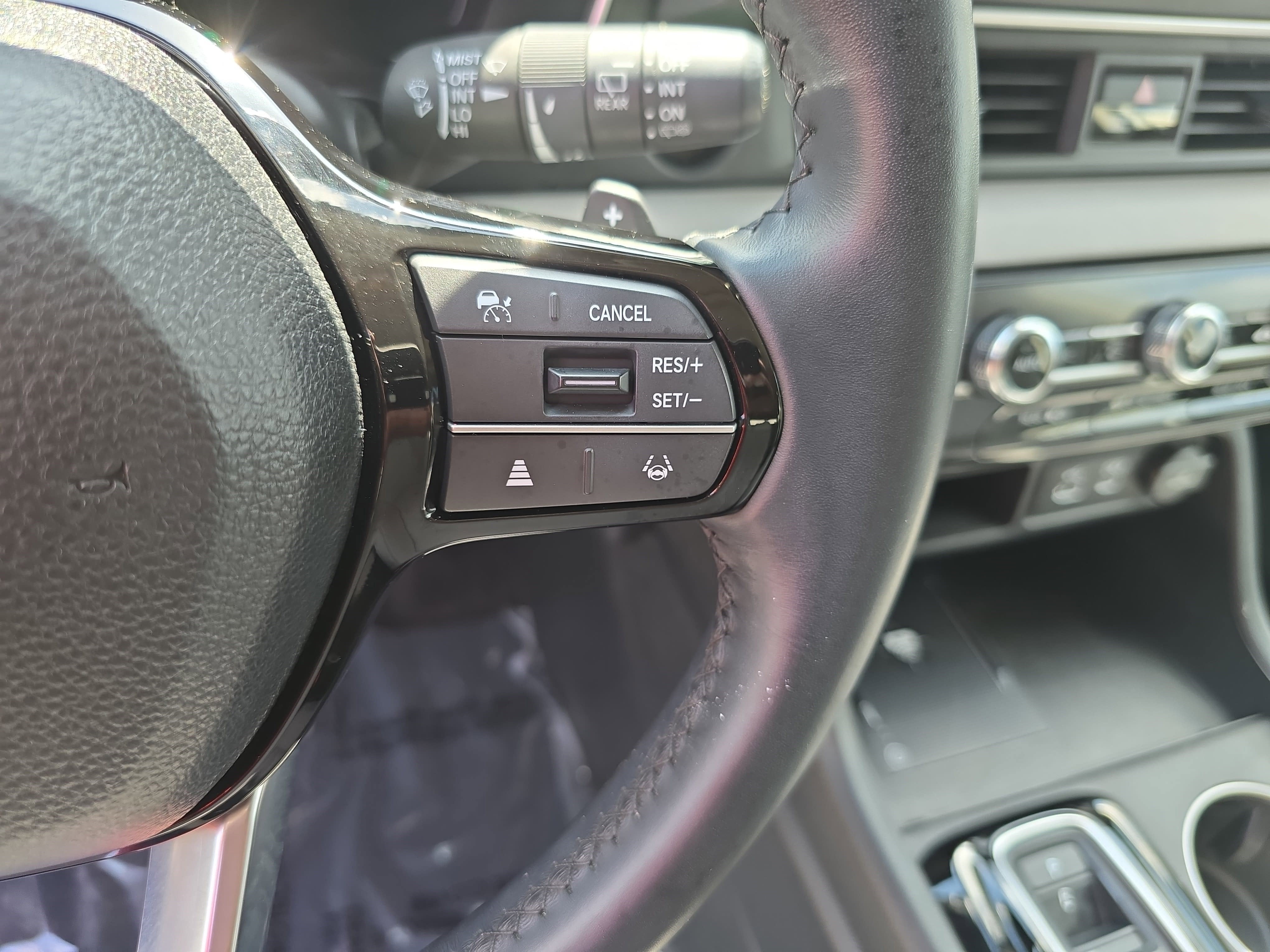 2025 Honda Pilot Touring 2WD