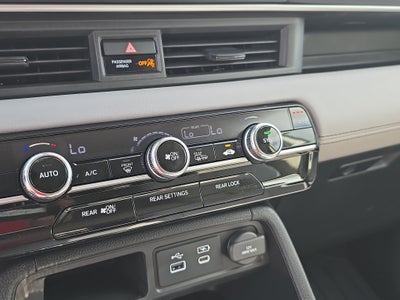 2025 Honda Pilot Touring 2WD