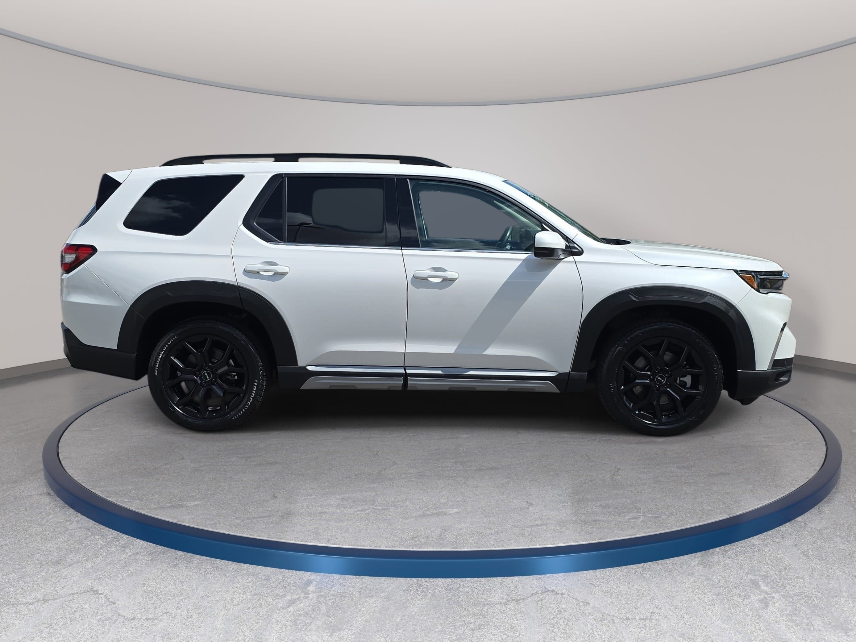 2025 Honda Pilot Touring 2WD