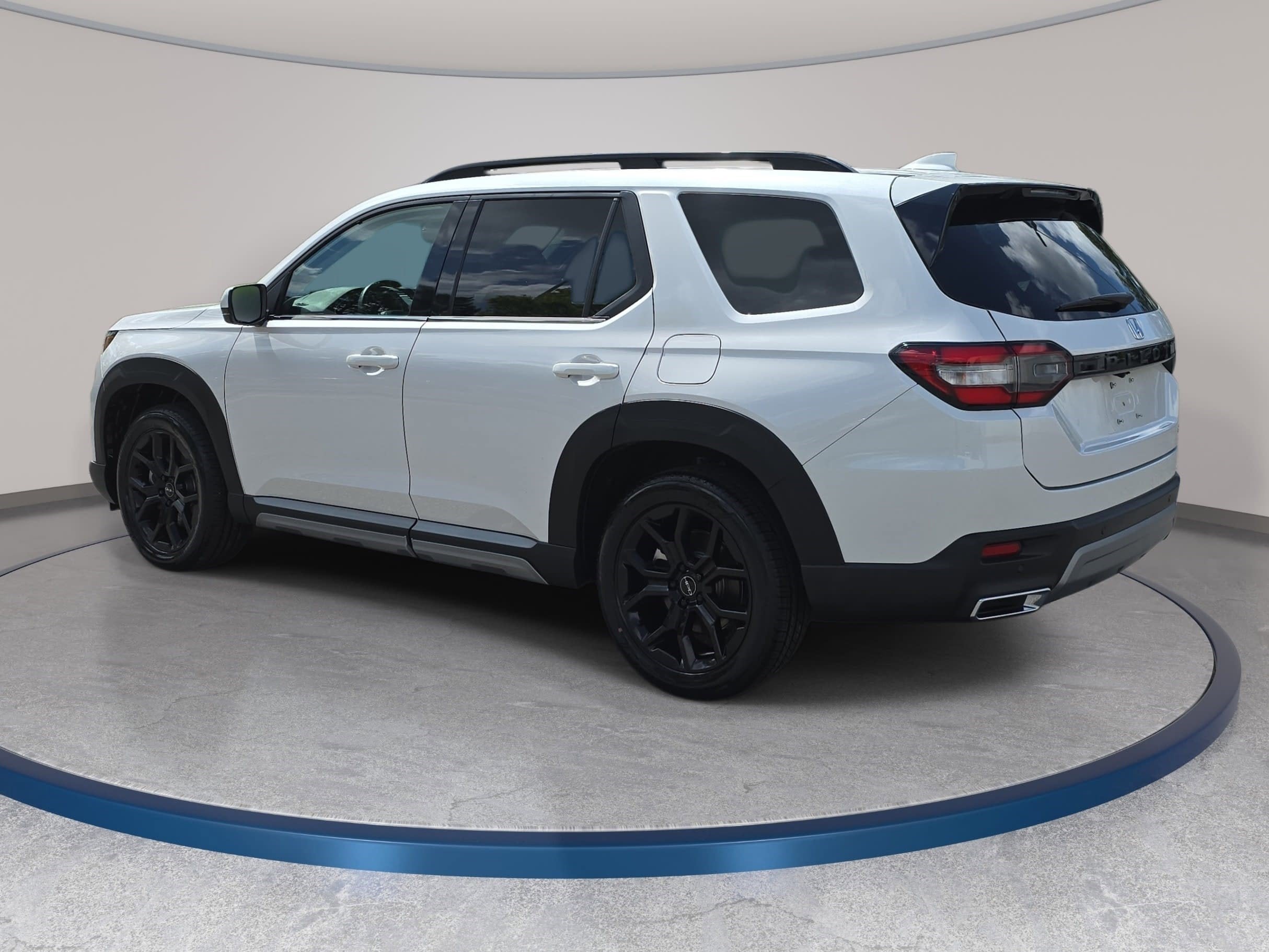 2025 Honda Pilot Touring 2WD