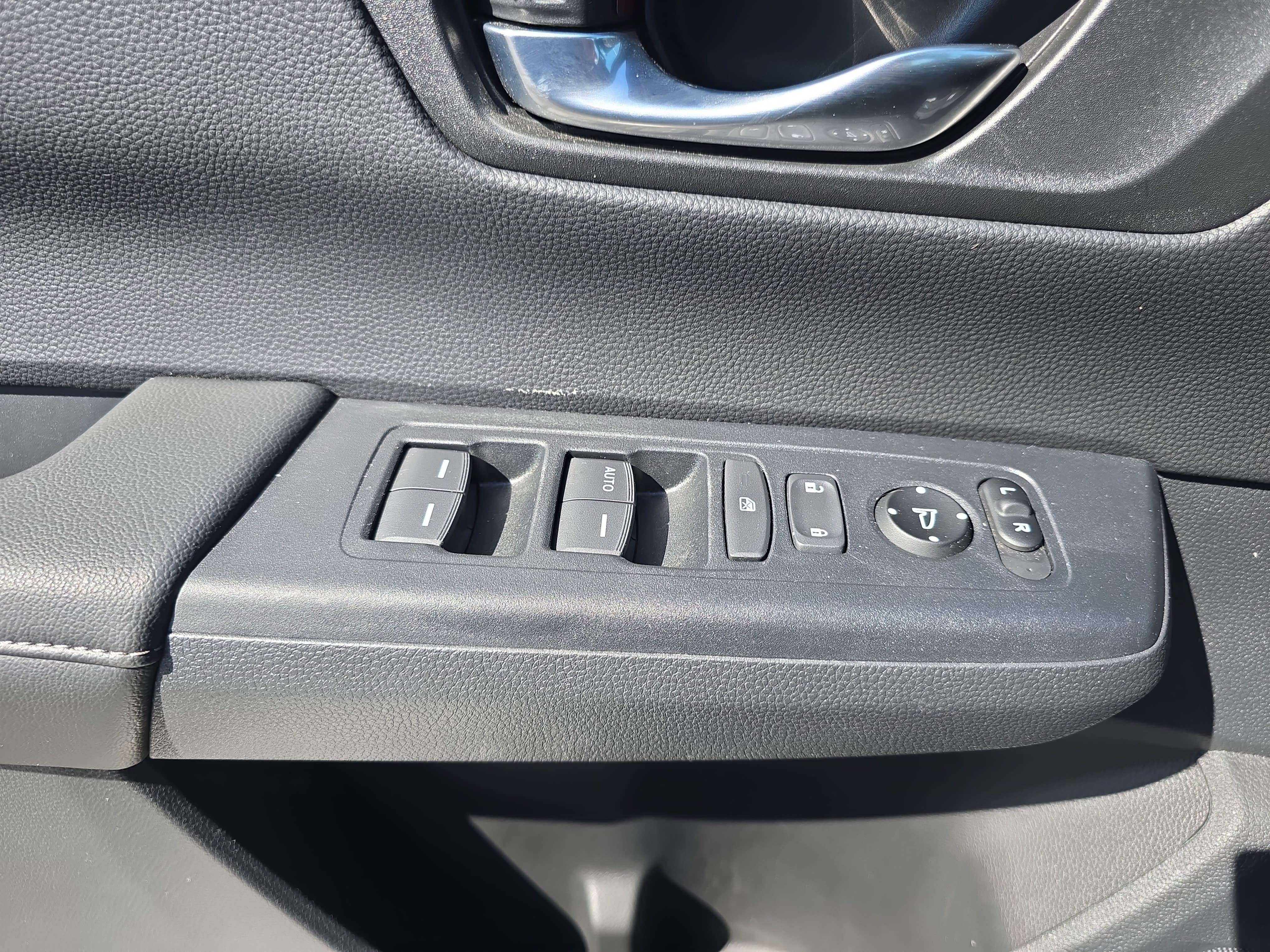 2025 Honda CR-V LX 2WD