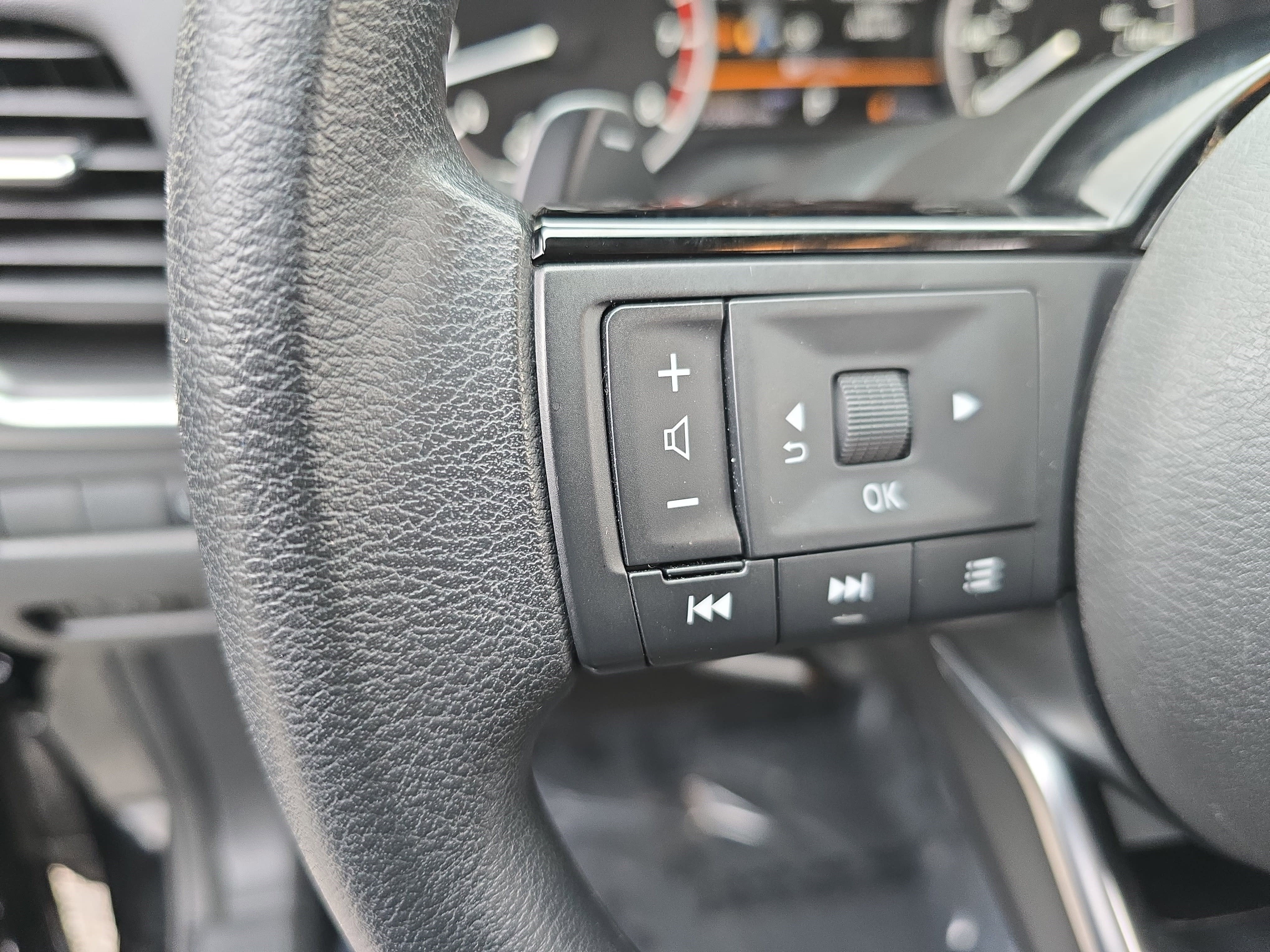 2023 Nissan Rogue AWD SV