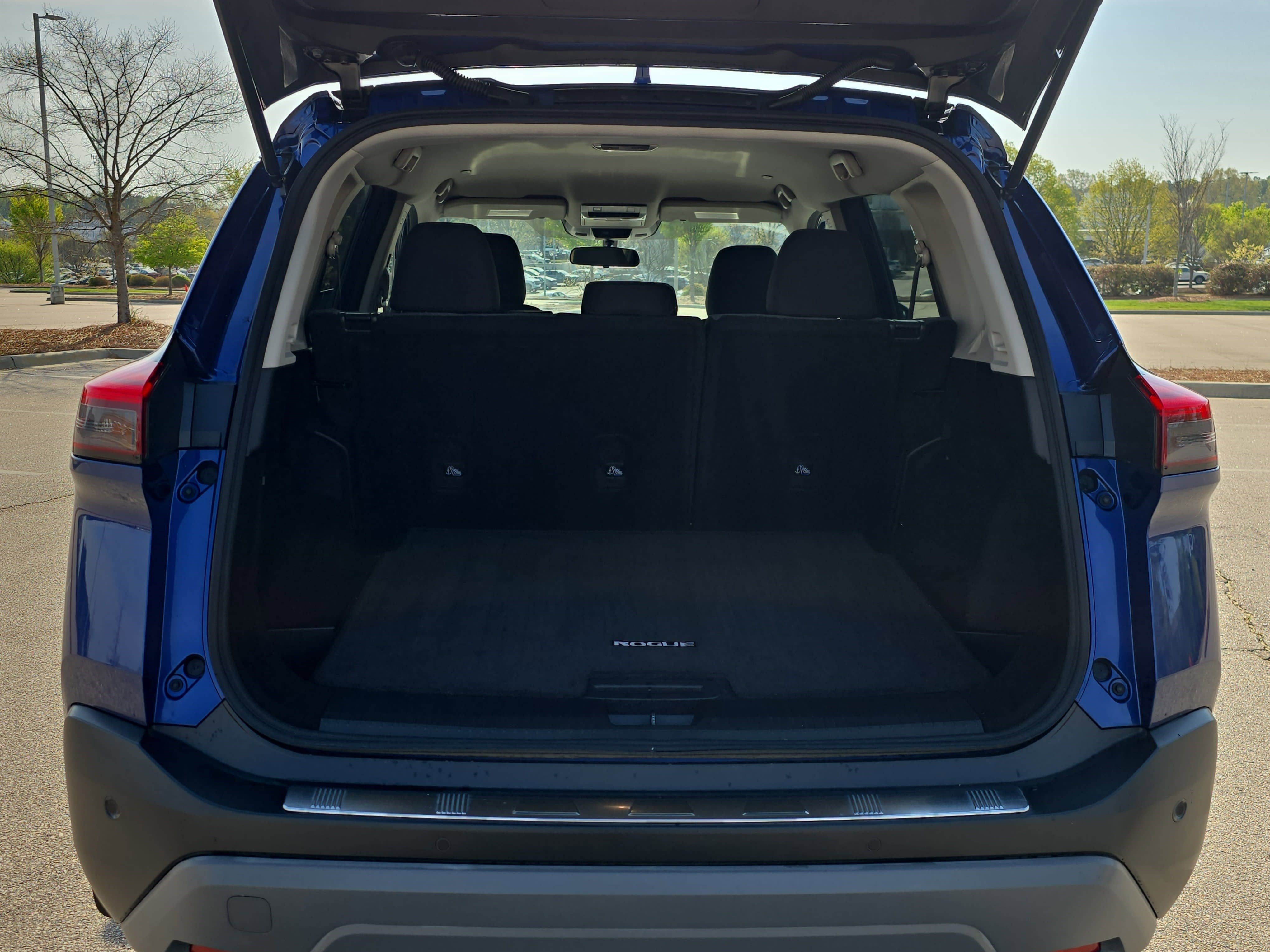 2022 Nissan Rogue AWD SV