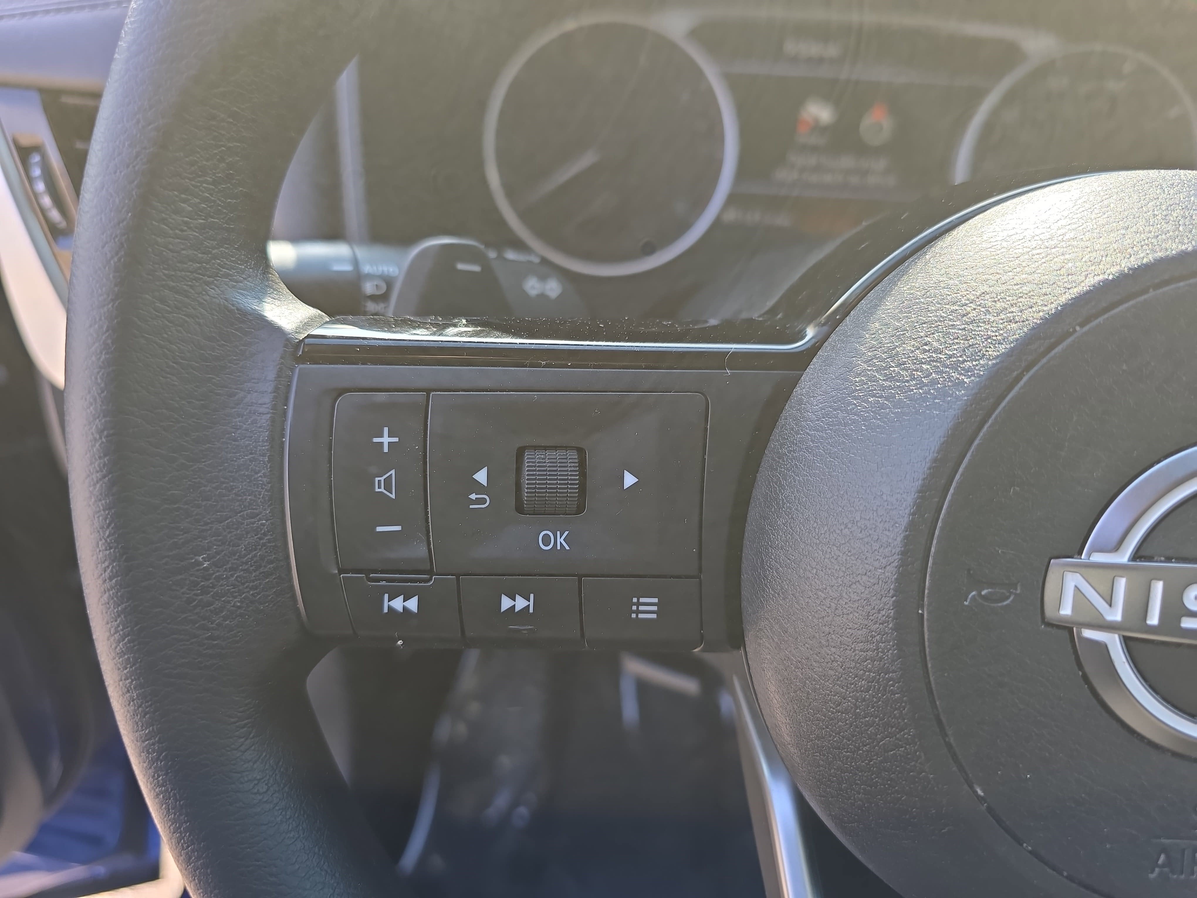 2022 Nissan Rogue AWD SV