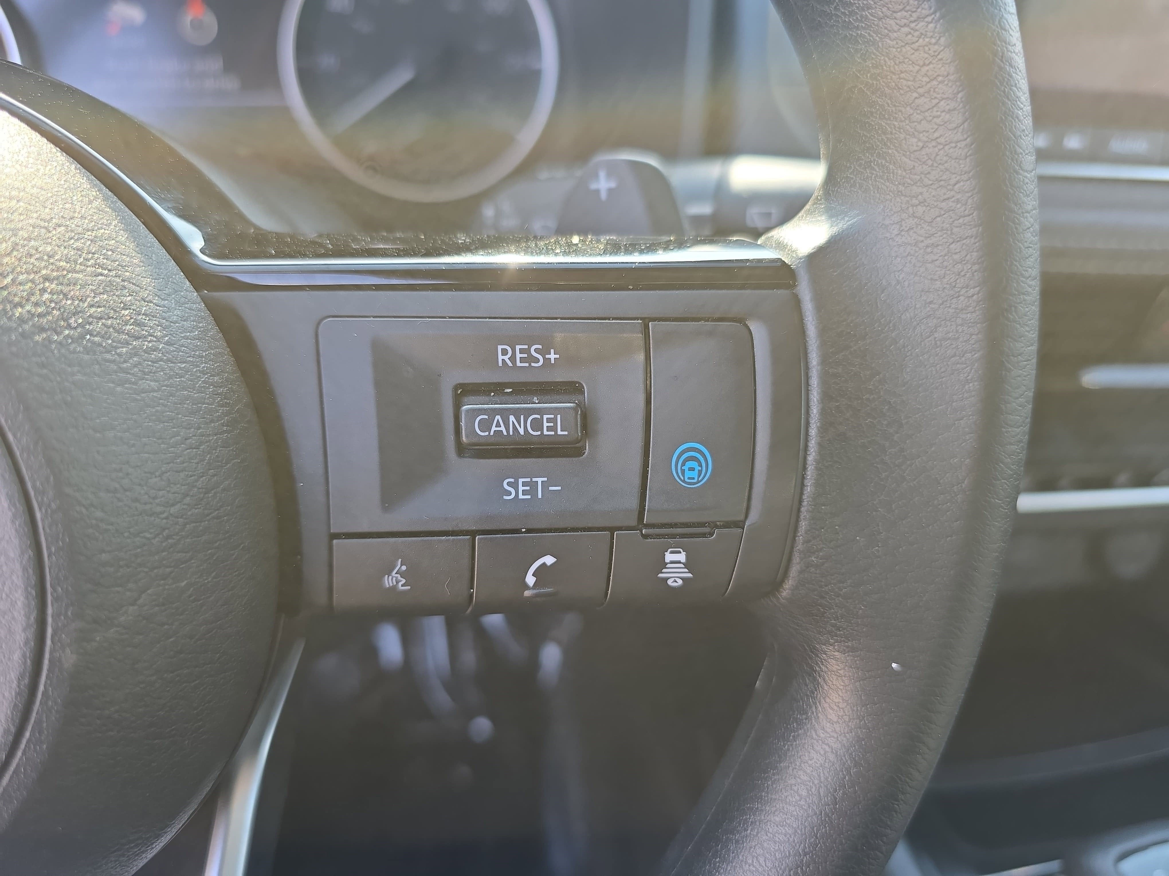 2022 Nissan Rogue AWD SV