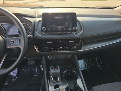 2022 Nissan Rogue AWD SV