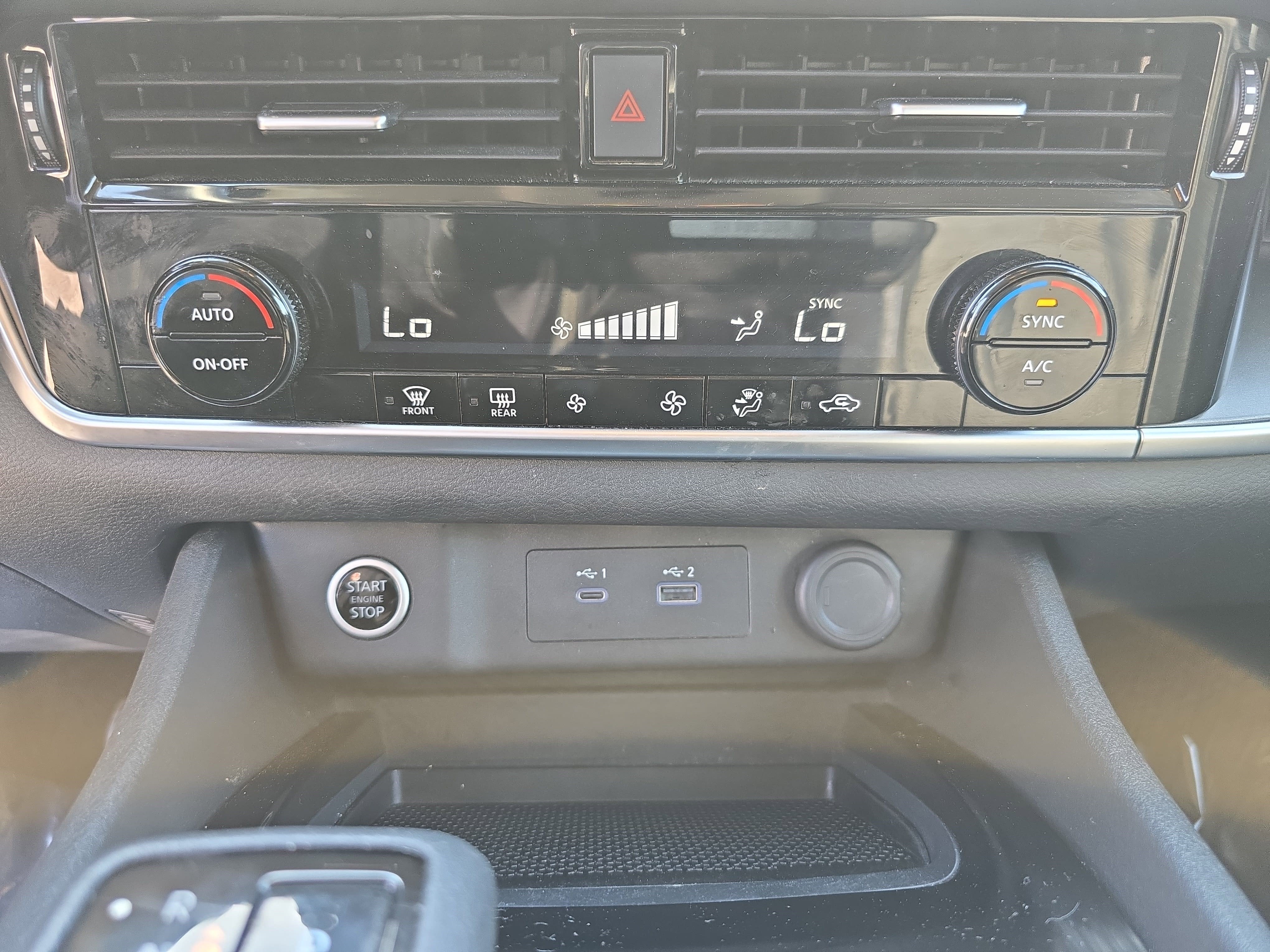 2022 Nissan Rogue AWD SV