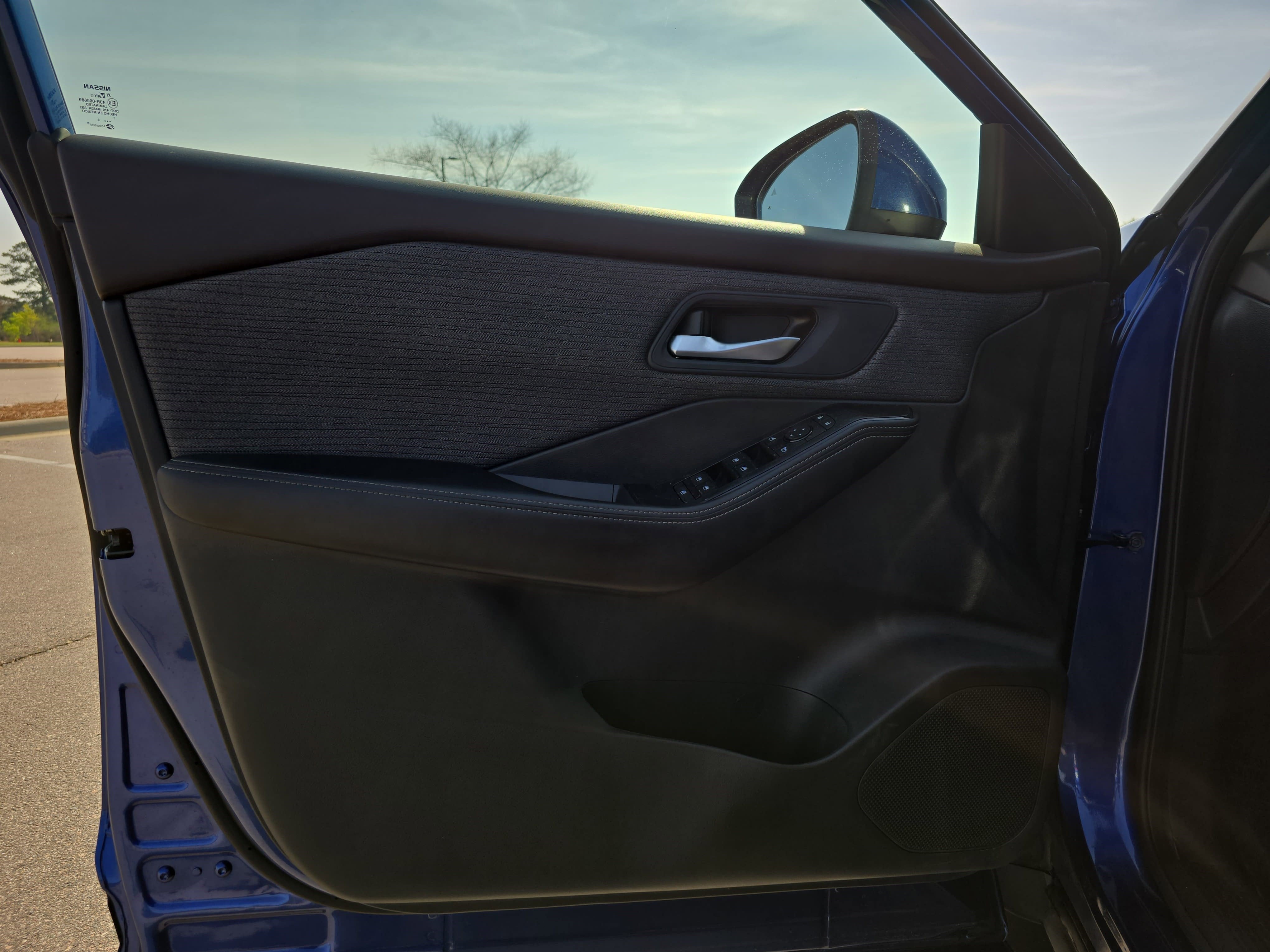 2022 Nissan Rogue AWD SV