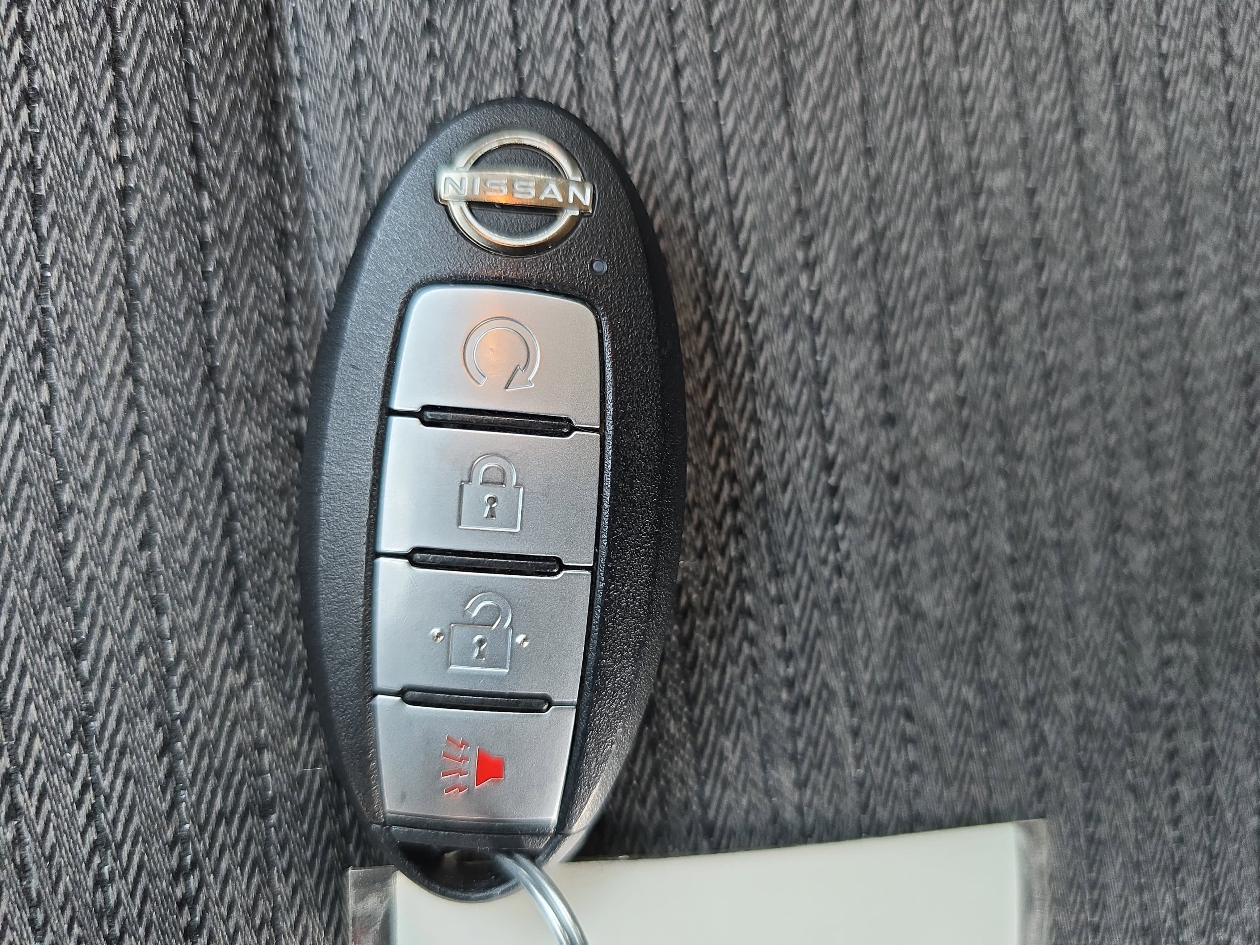 2022 Nissan Rogue AWD SV