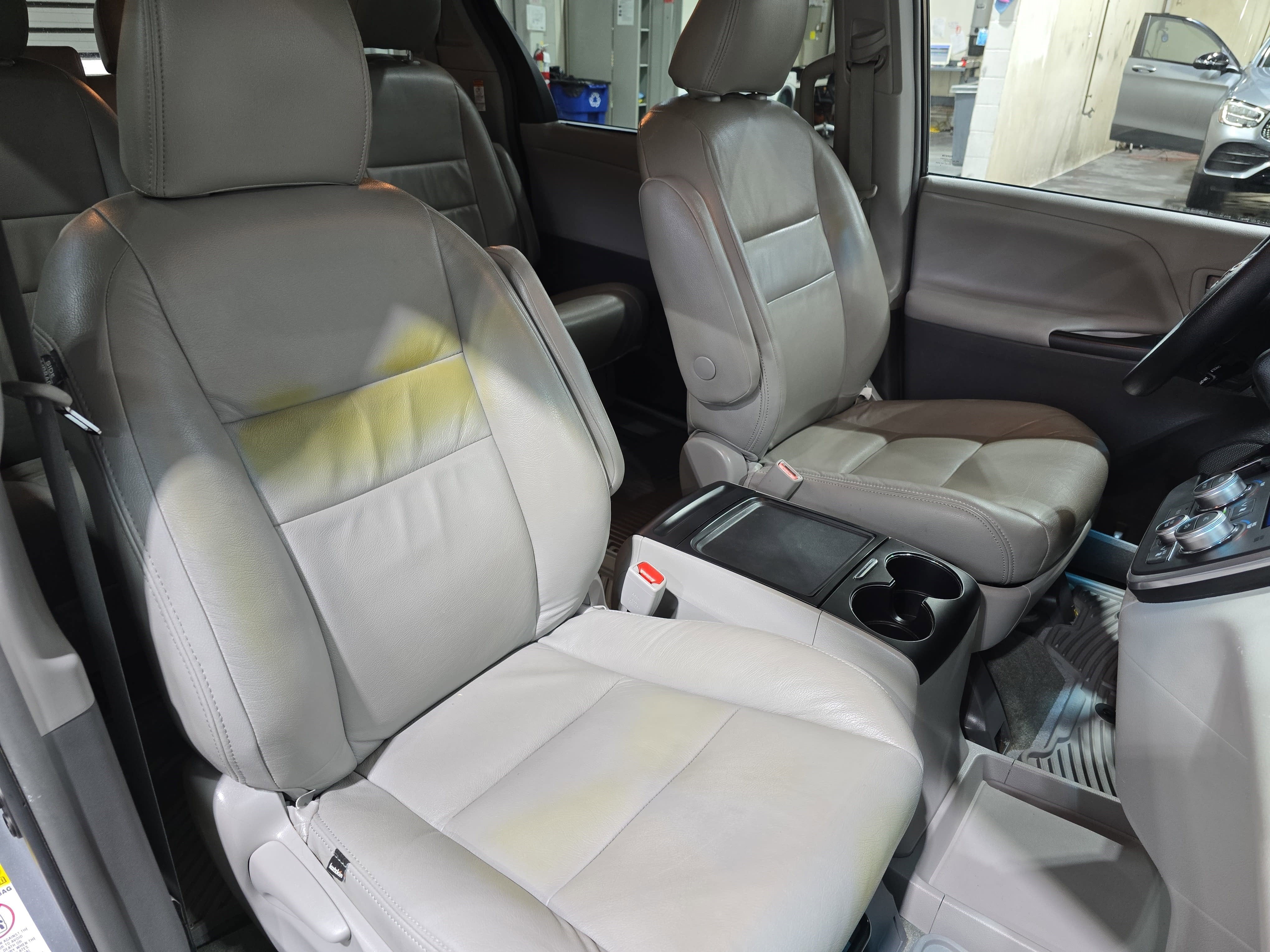 2015 Toyota Sienna Base