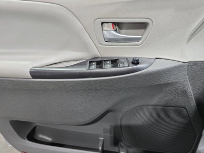 2015 Toyota Sienna Base