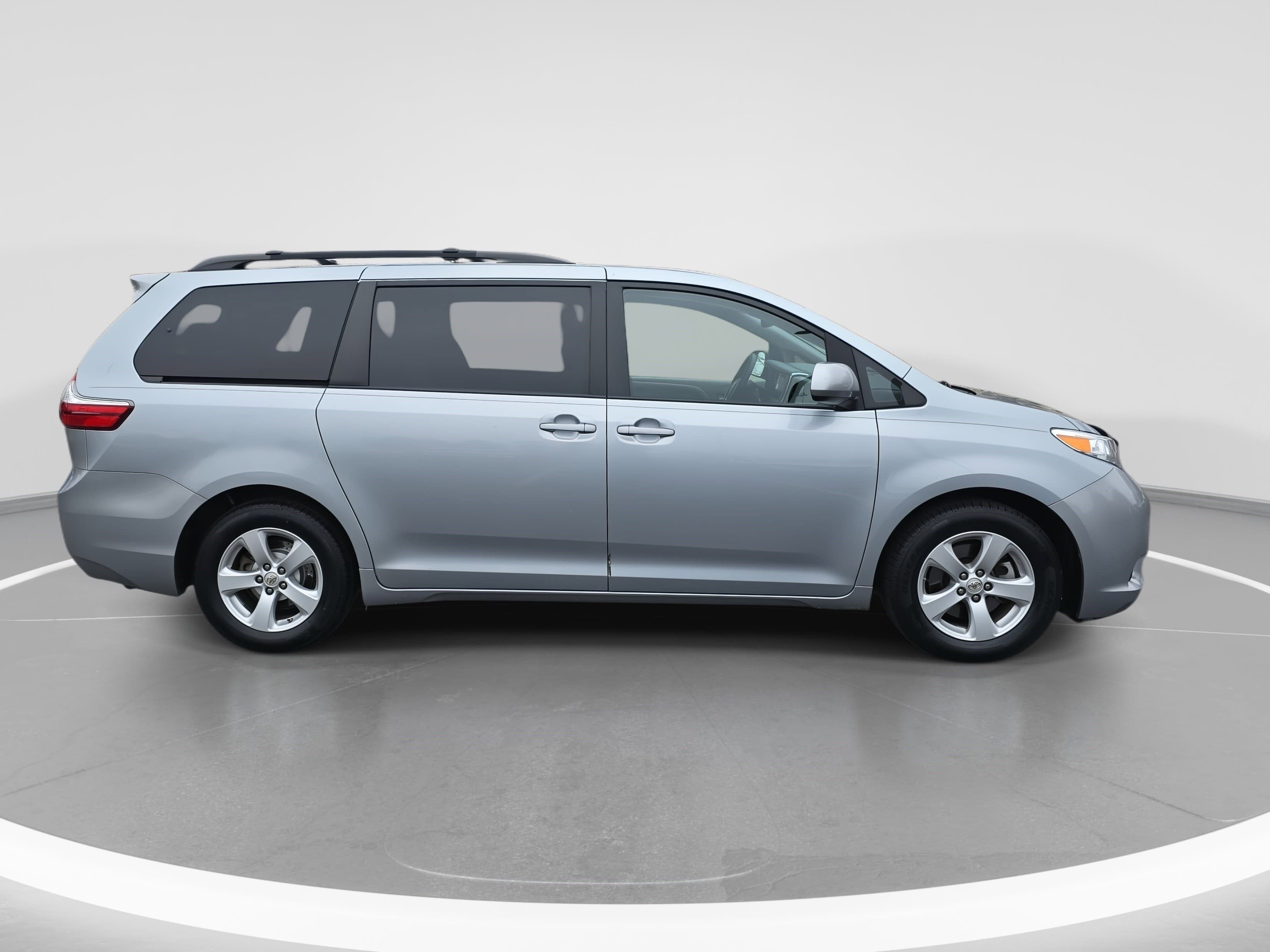 2015 Toyota Sienna Base