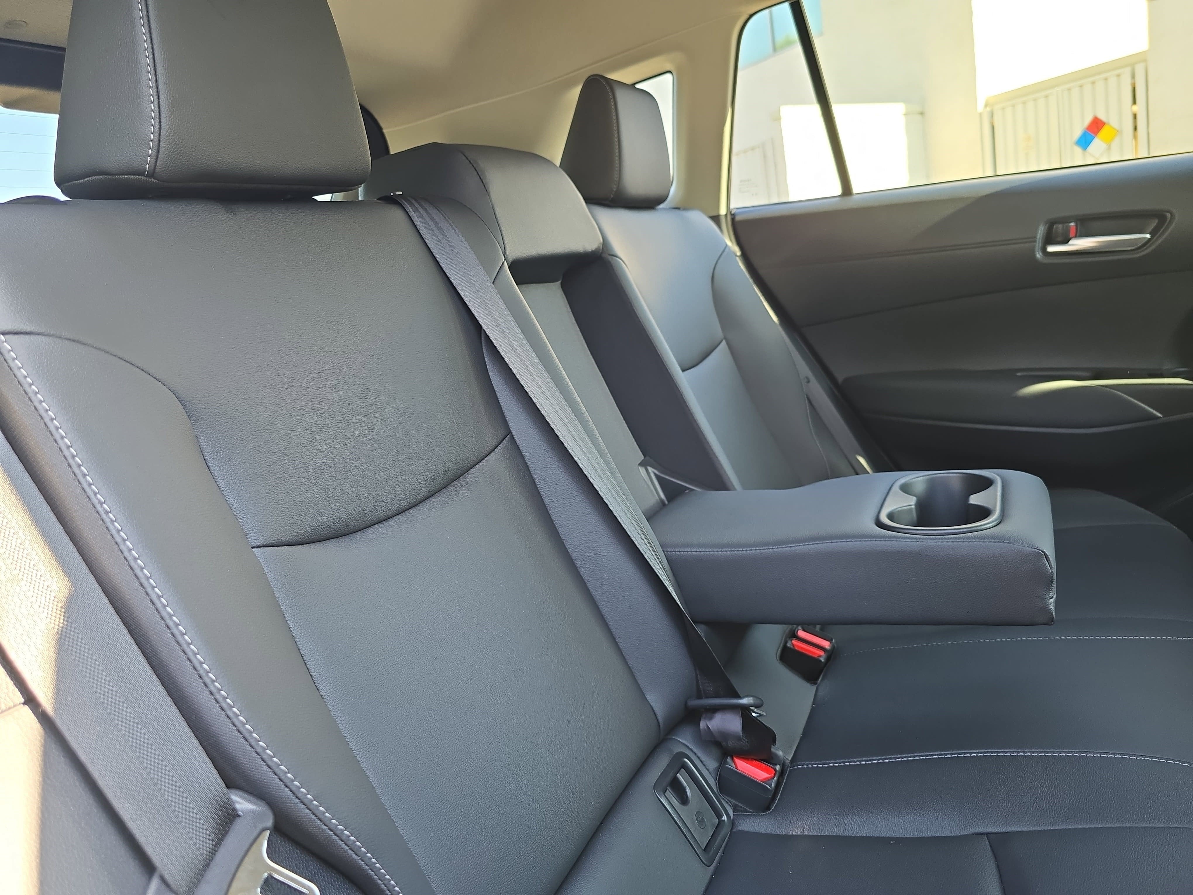 2025 Toyota Corolla Cross XLE 4WD