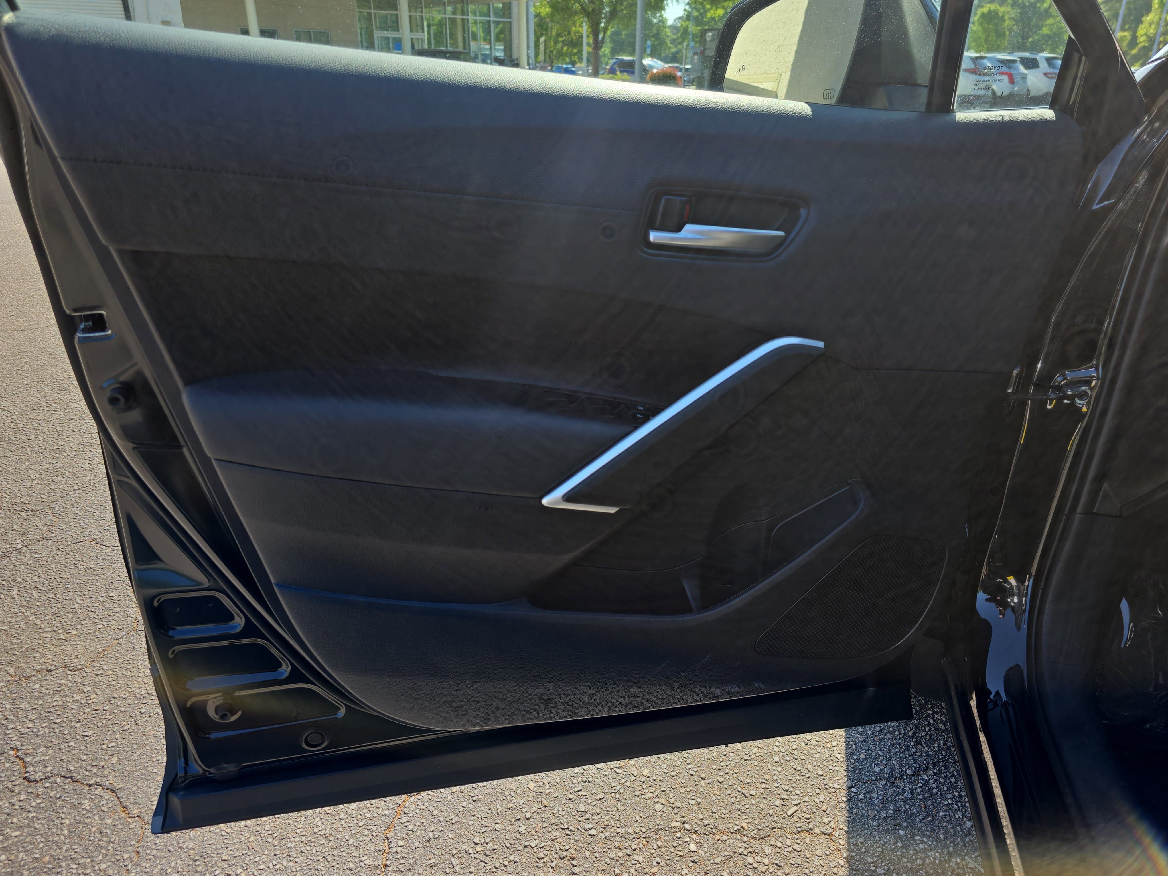 2025 Toyota Corolla Cross XLE 4WD