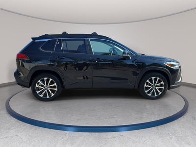 2025 Toyota Corolla Cross XLE 4WD