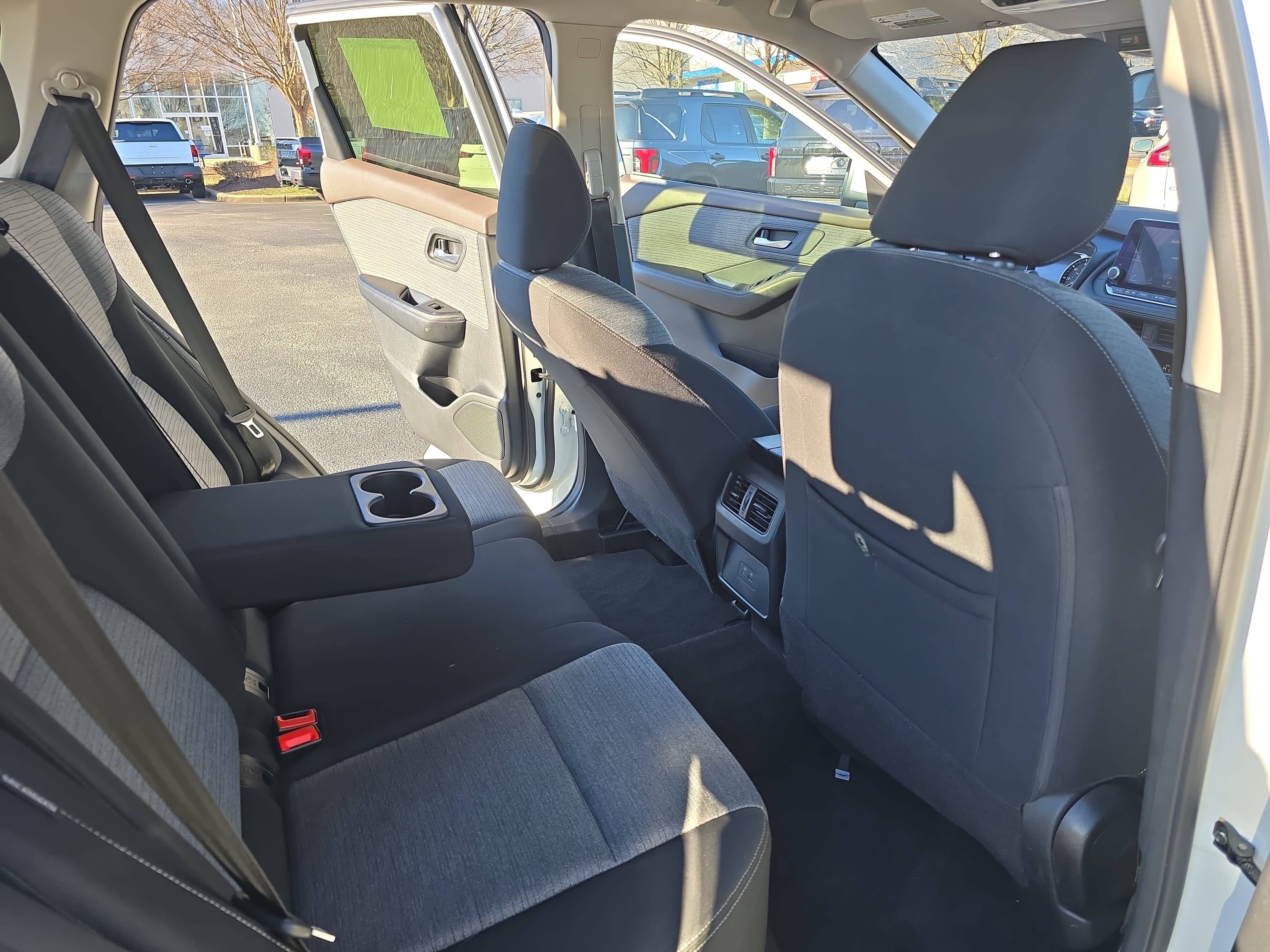 2023 Nissan Rogue AWD SV