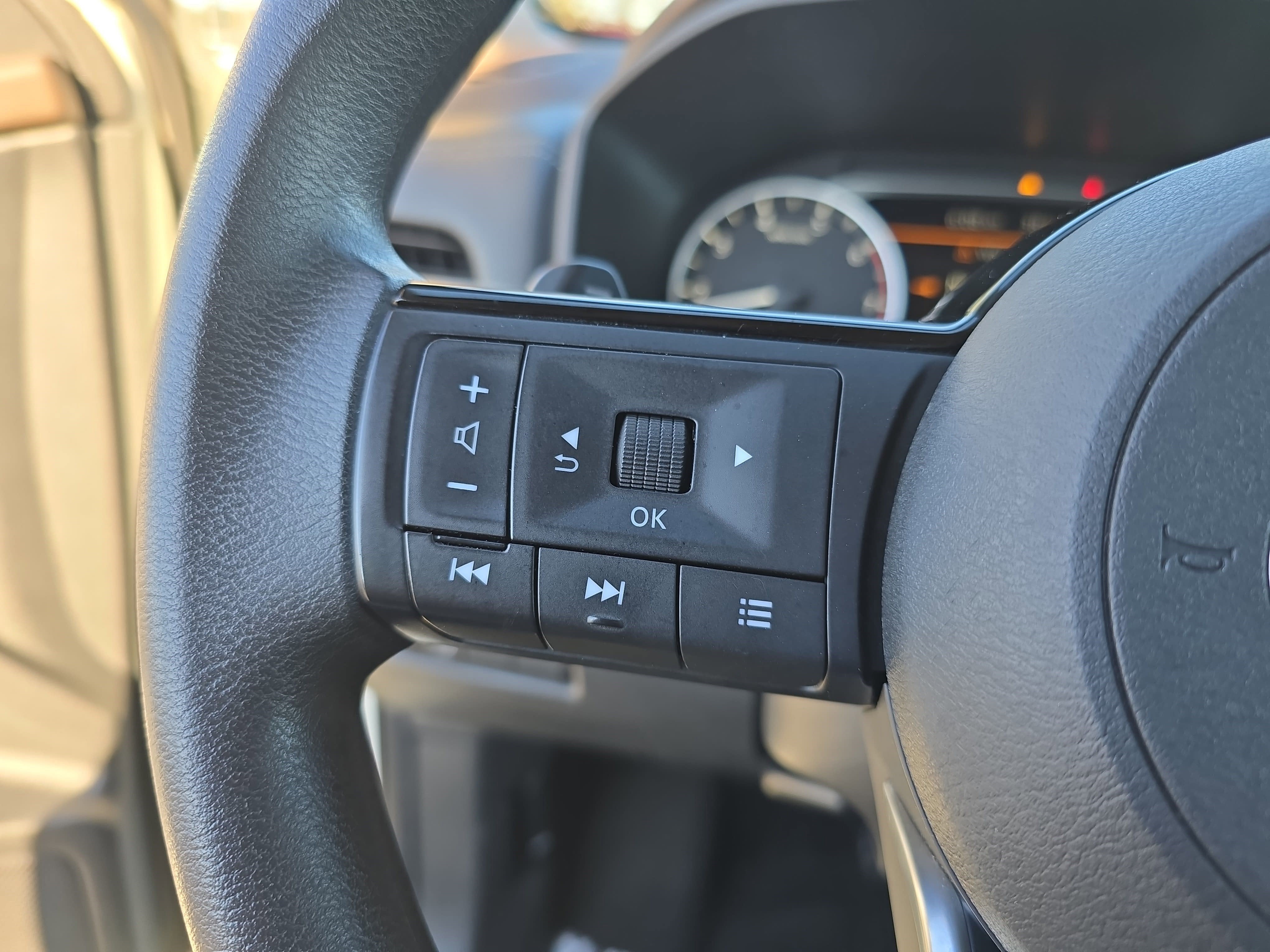 2023 Nissan Rogue AWD SV