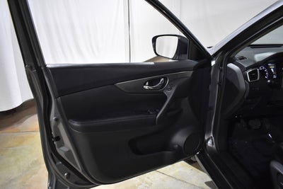 2015 Nissan Rogue FWD 4dr SV