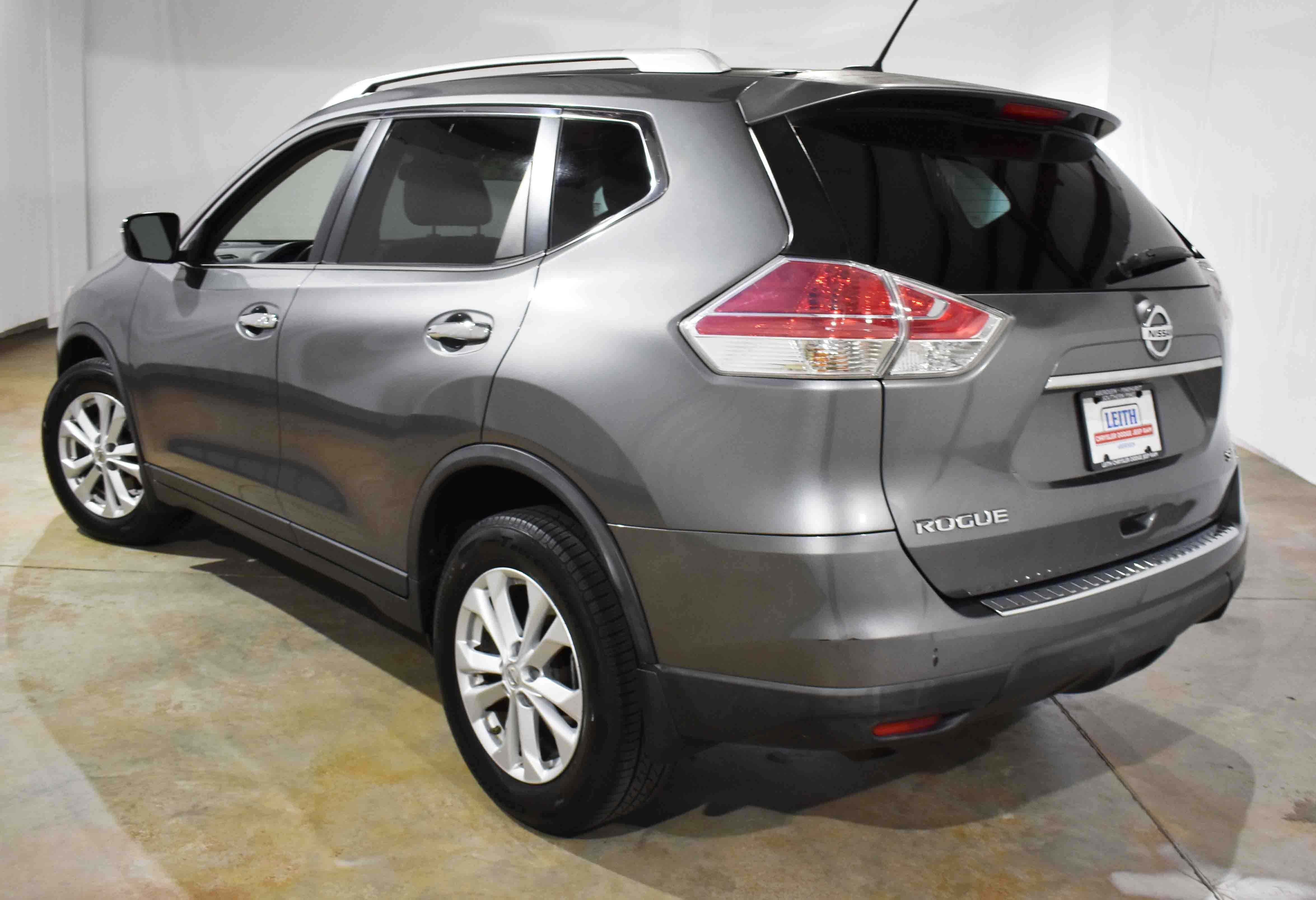 2015 Nissan Rogue FWD 4dr SV
