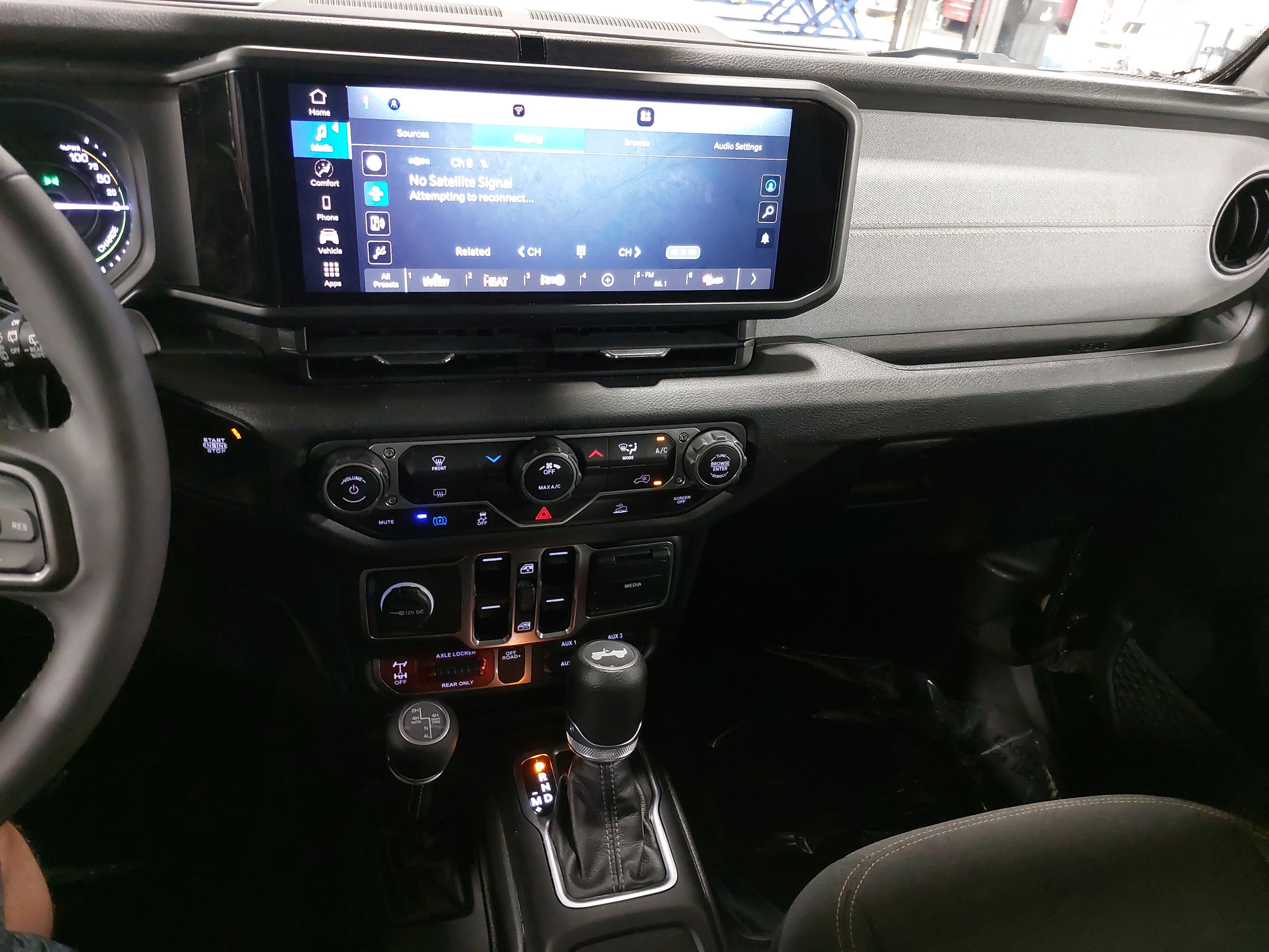 2025 Jeep Wrangler 4xe Willys