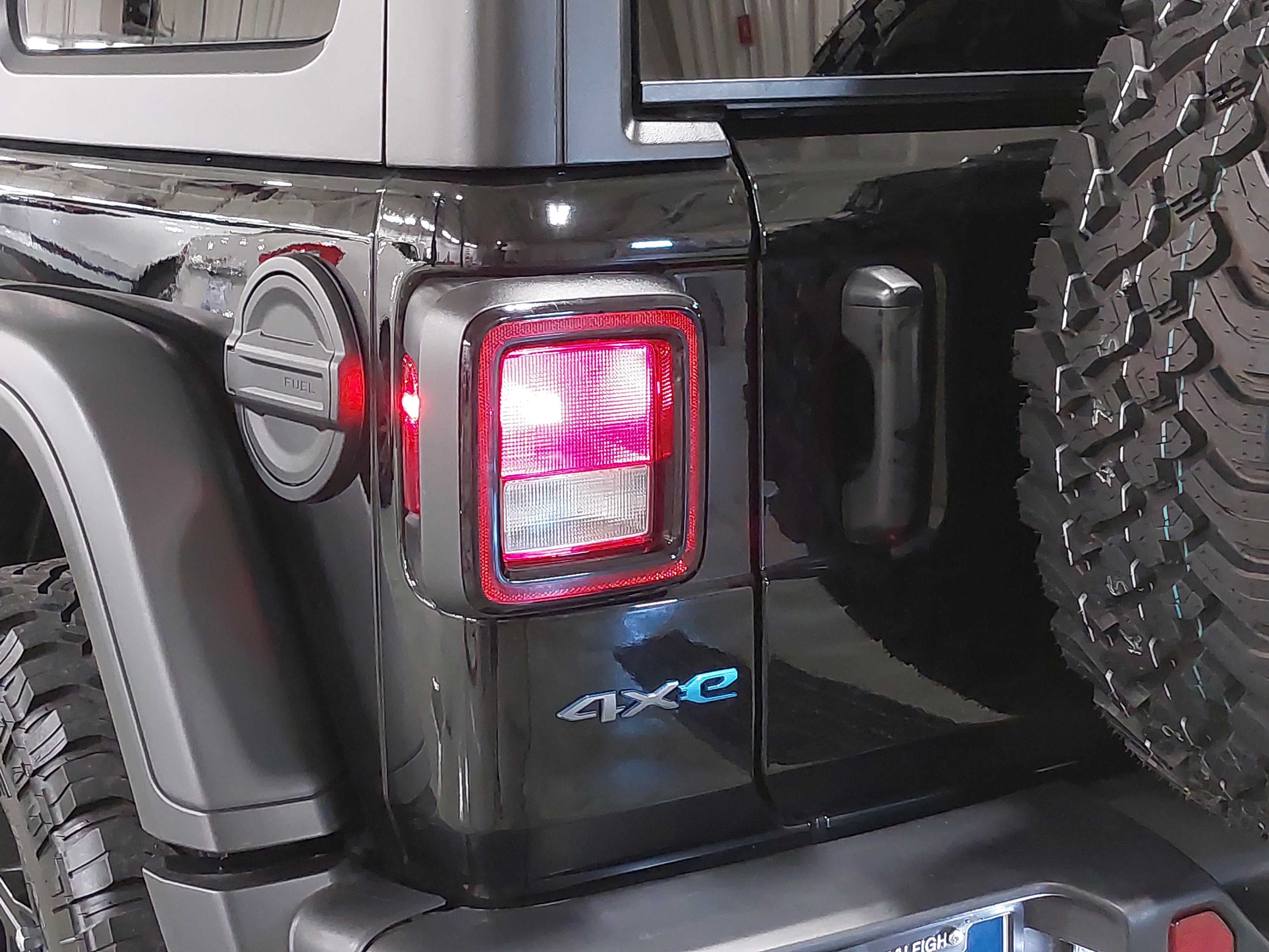 2025 Jeep Wrangler 4xe Willys