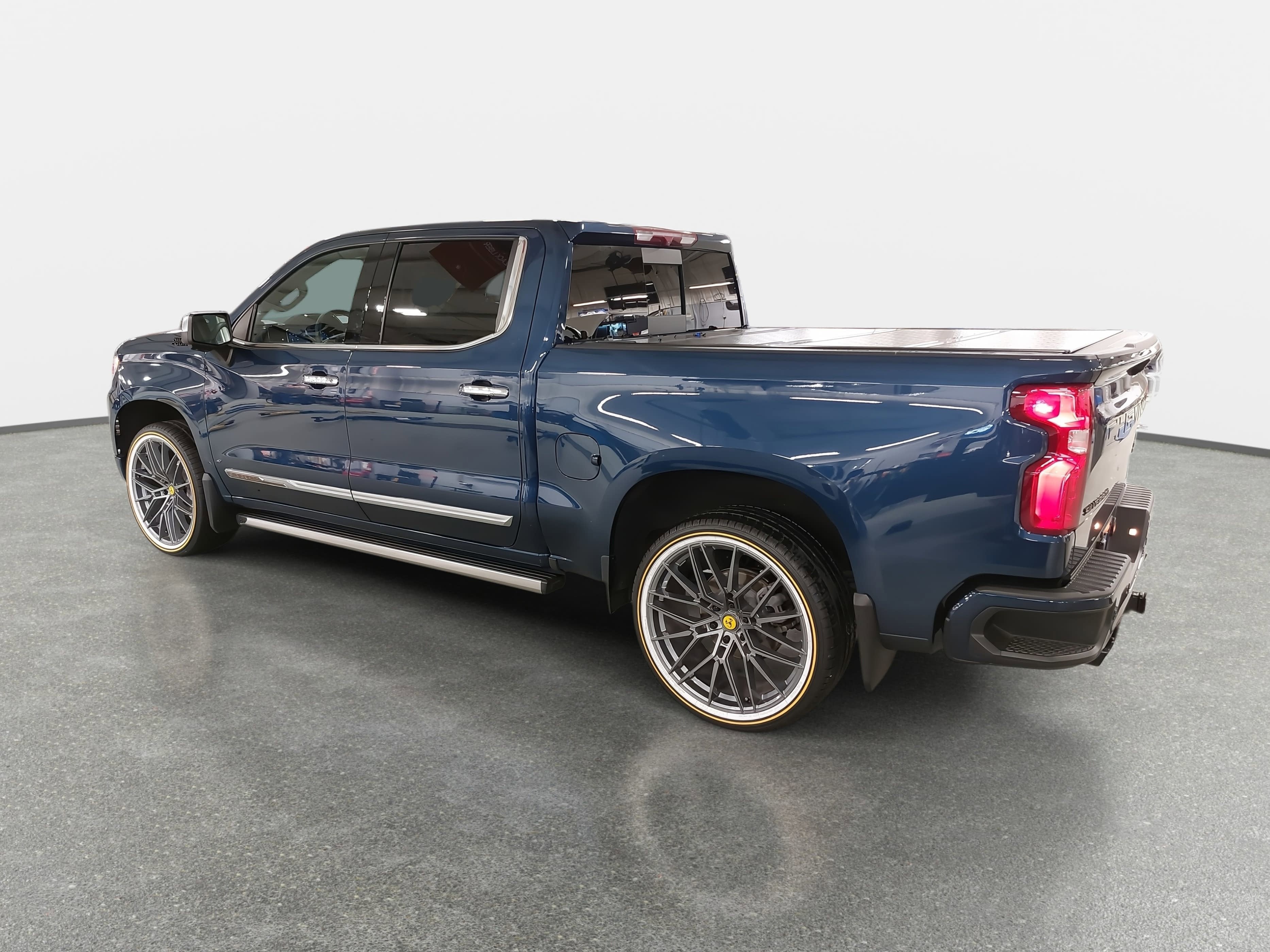 2022 Chevrolet Silverado 1500 High Country