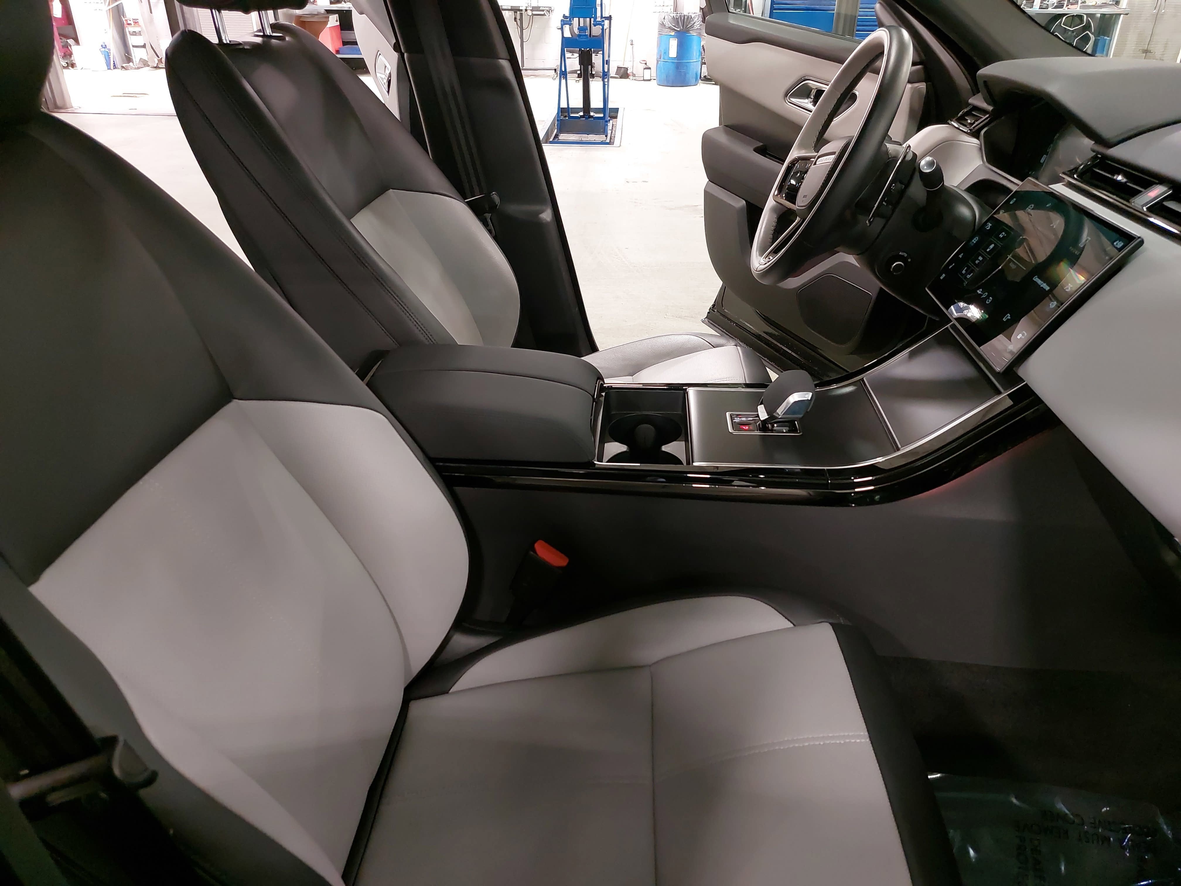 2024 Land Rover Range Rover Velar Dynamic SE