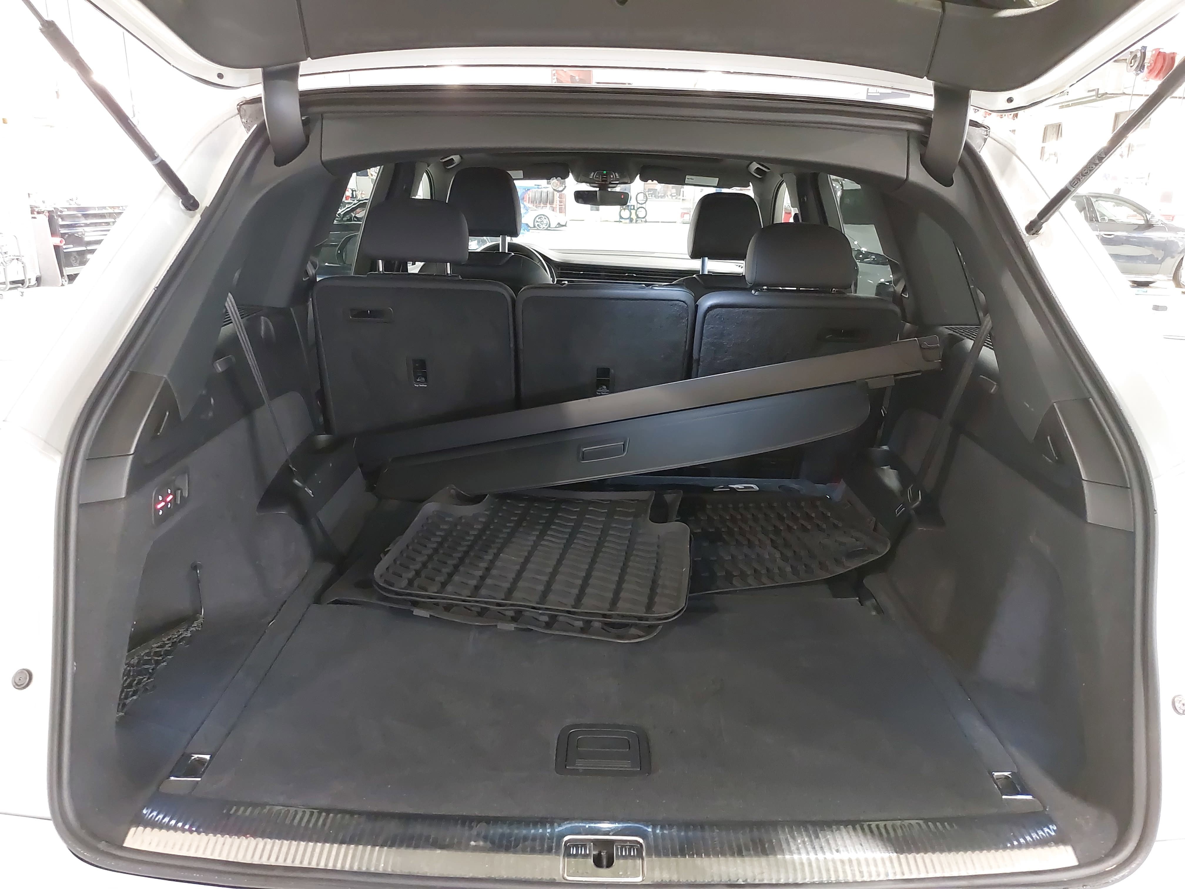 2023 Audi Q7 Premium Plus