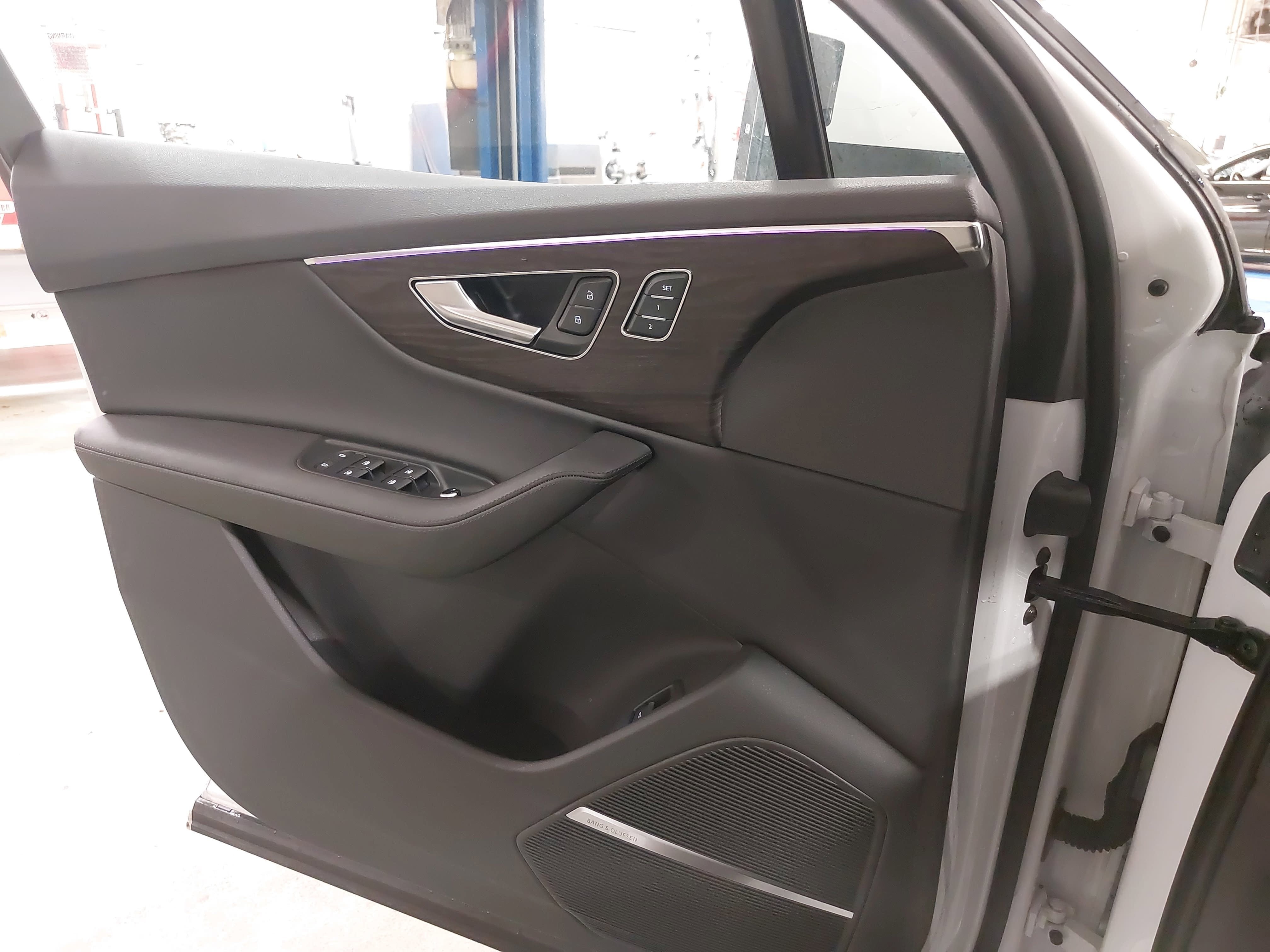 2023 Audi Q7 Premium Plus