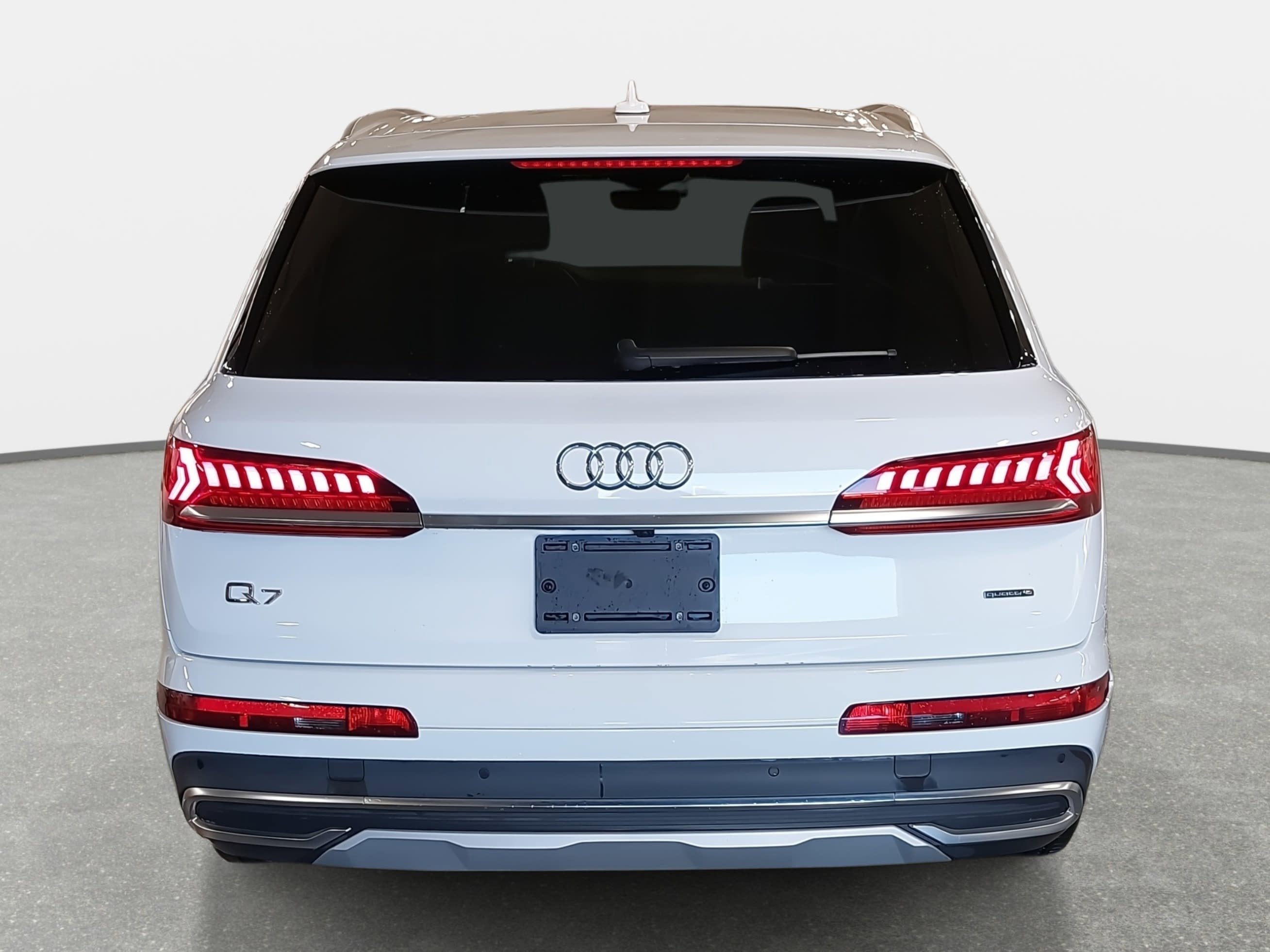 2023 Audi Q7 Premium Plus