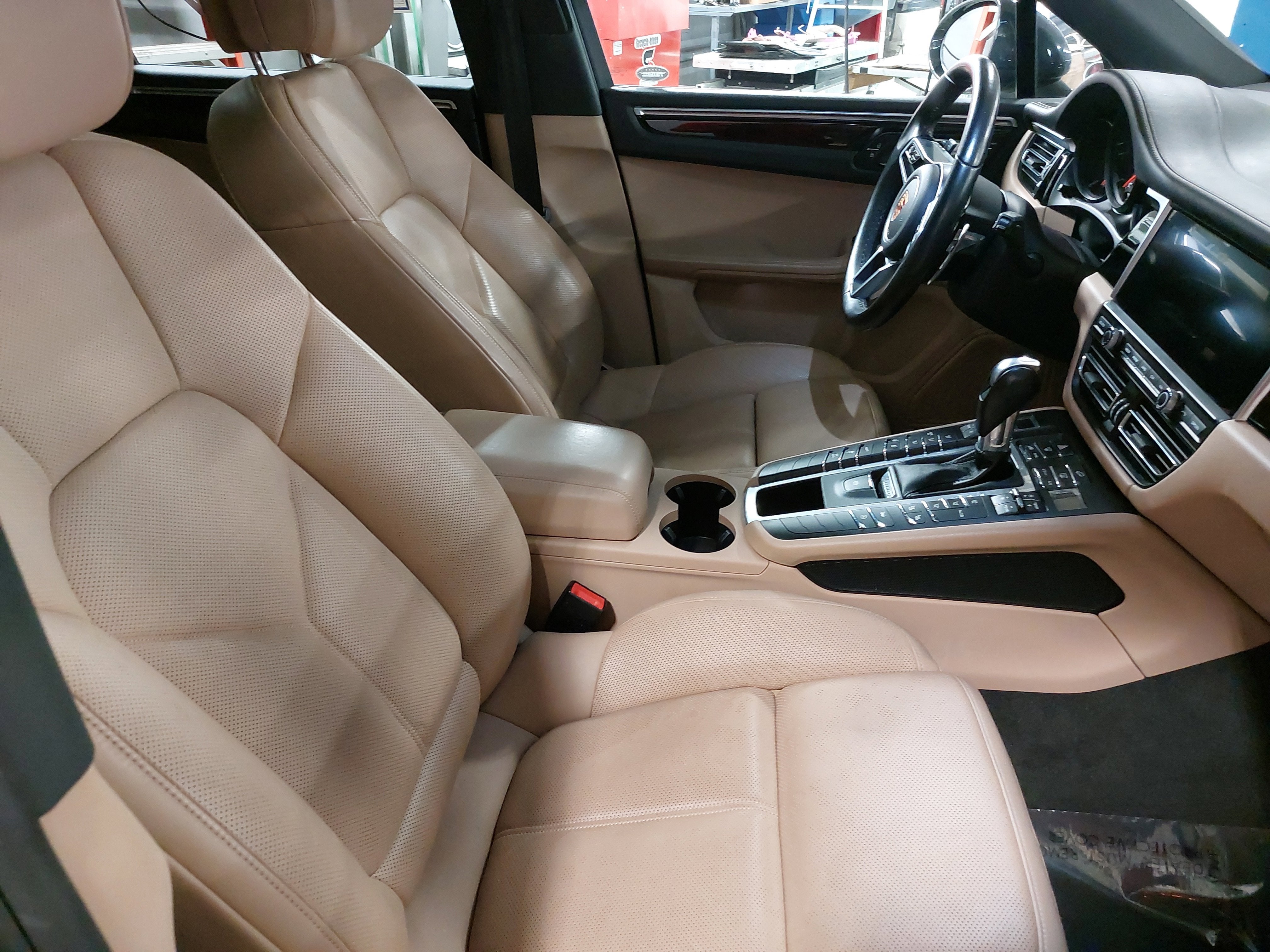 2019 Porsche Macan Base