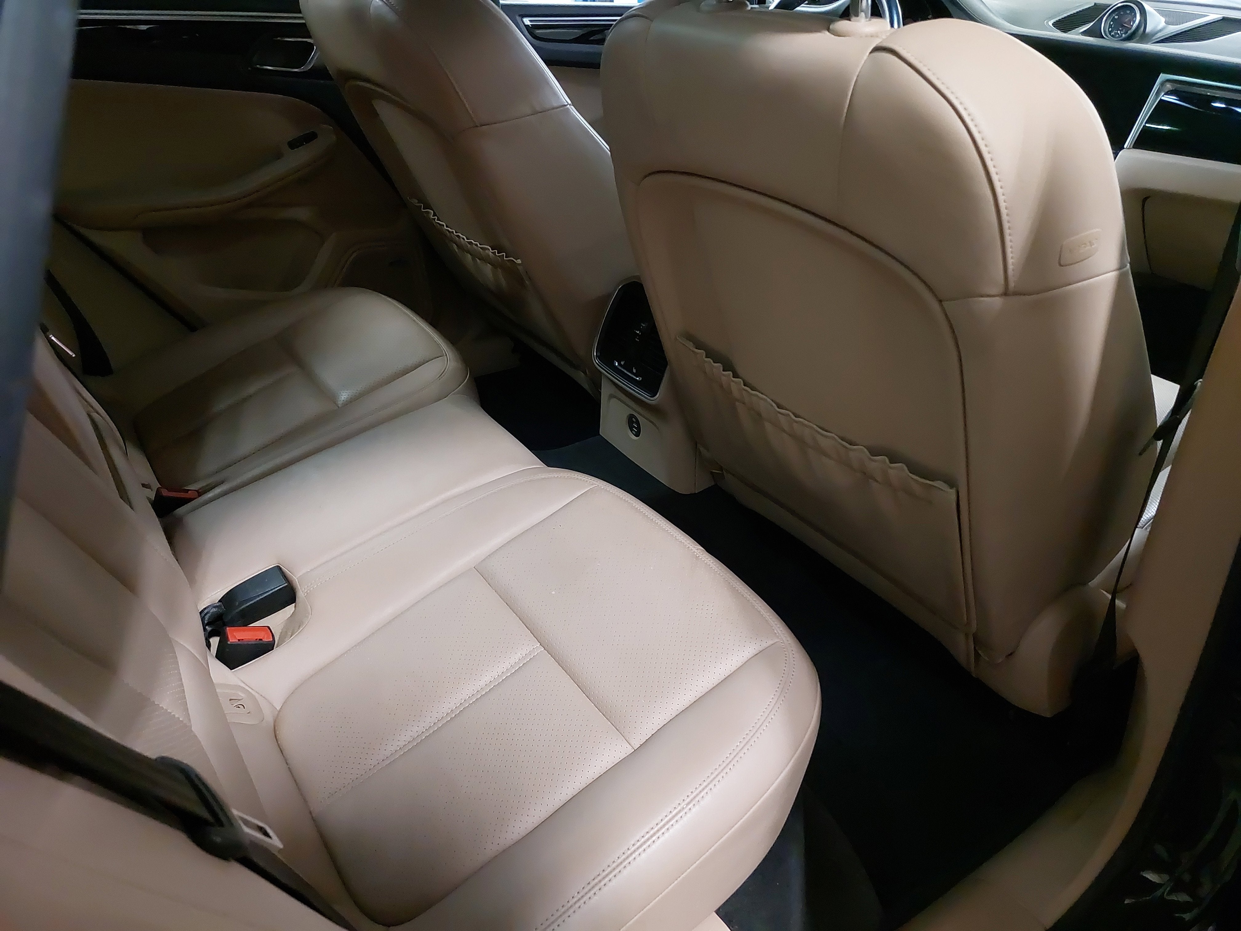 2019 Porsche Macan Base