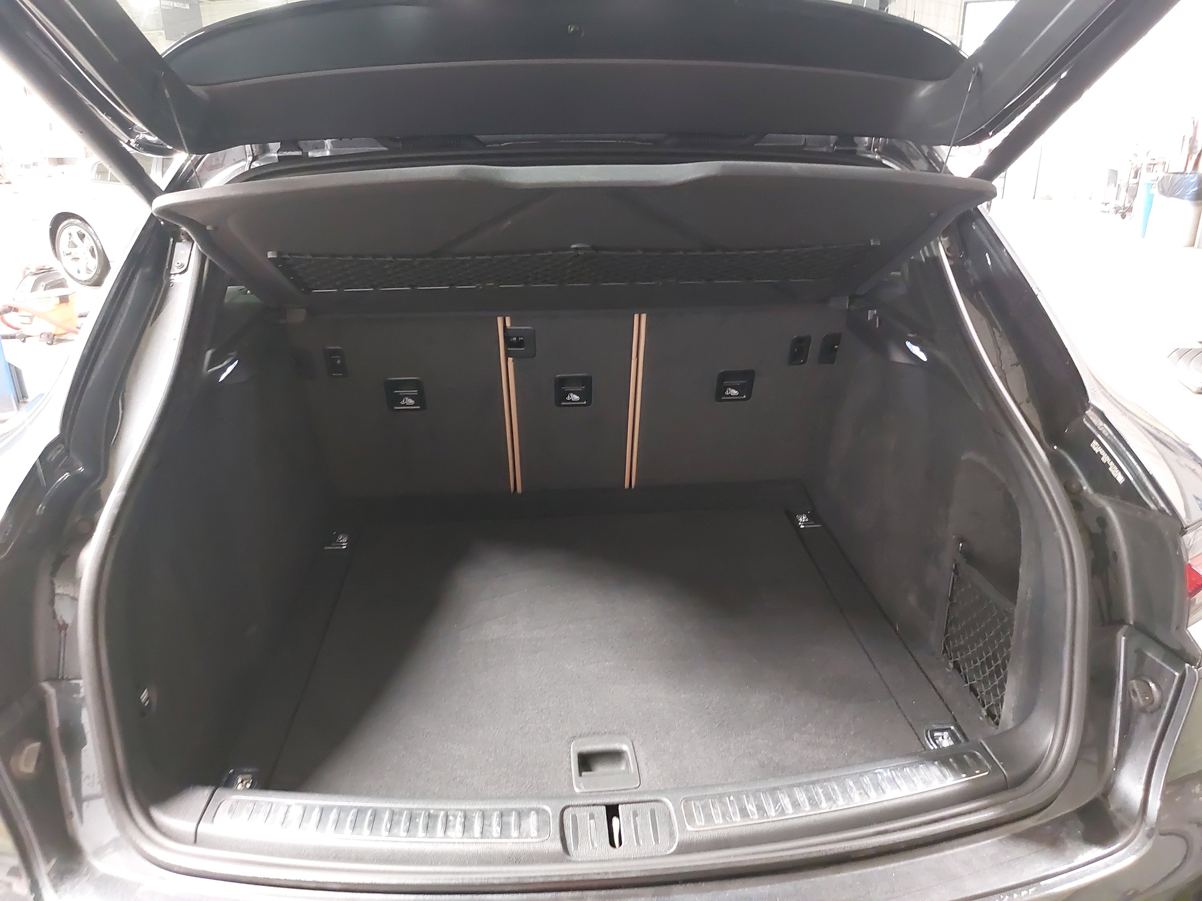 2019 Porsche Macan Base