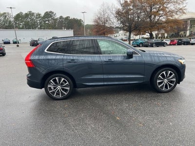 2022 Volvo XC60 Momentum