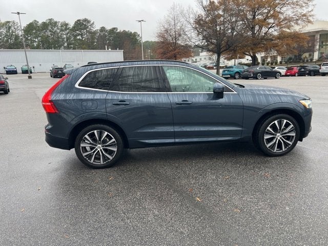 2022 Volvo XC60 Momentum