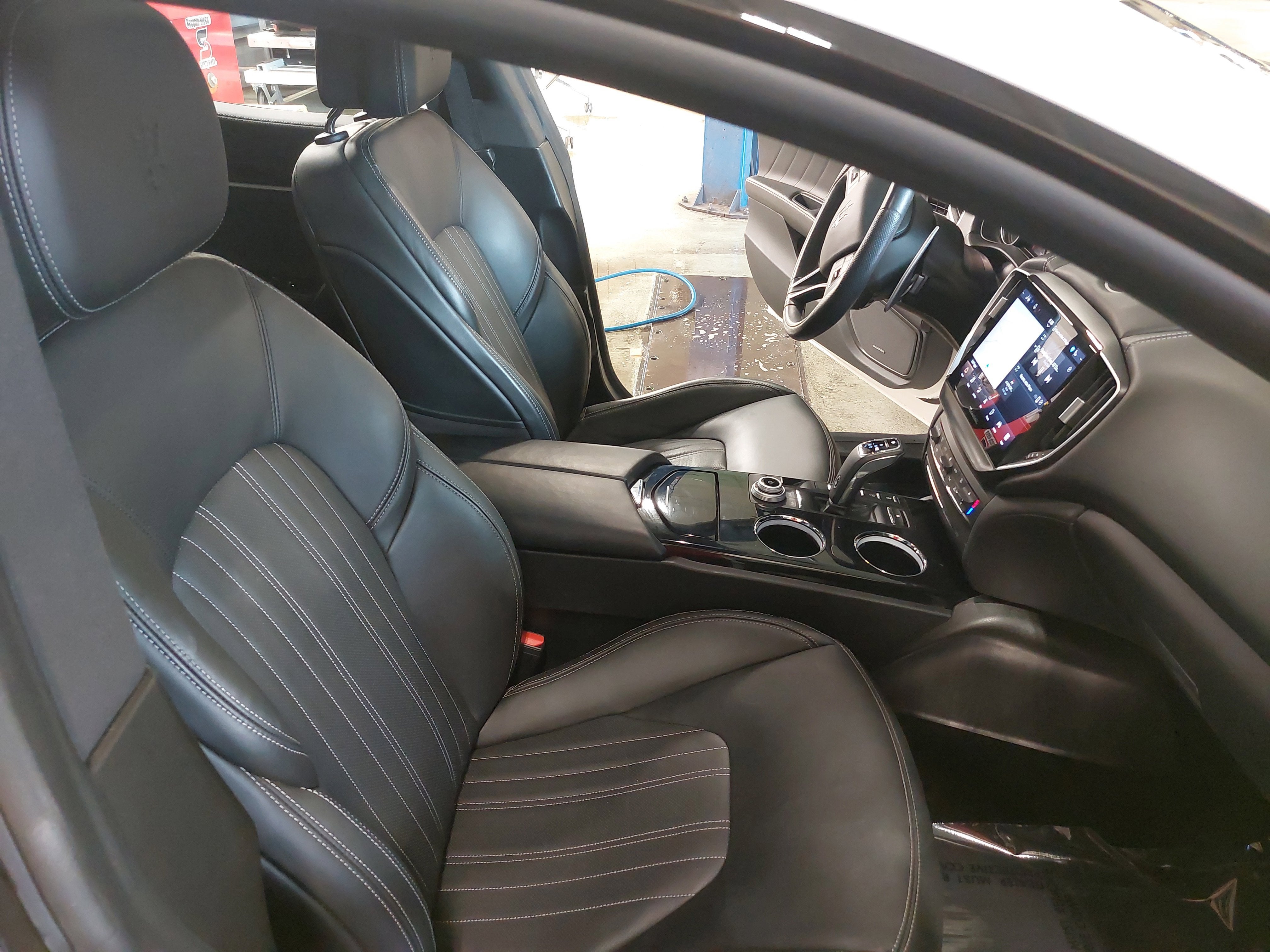 2023 Maserati Ghibli Modena