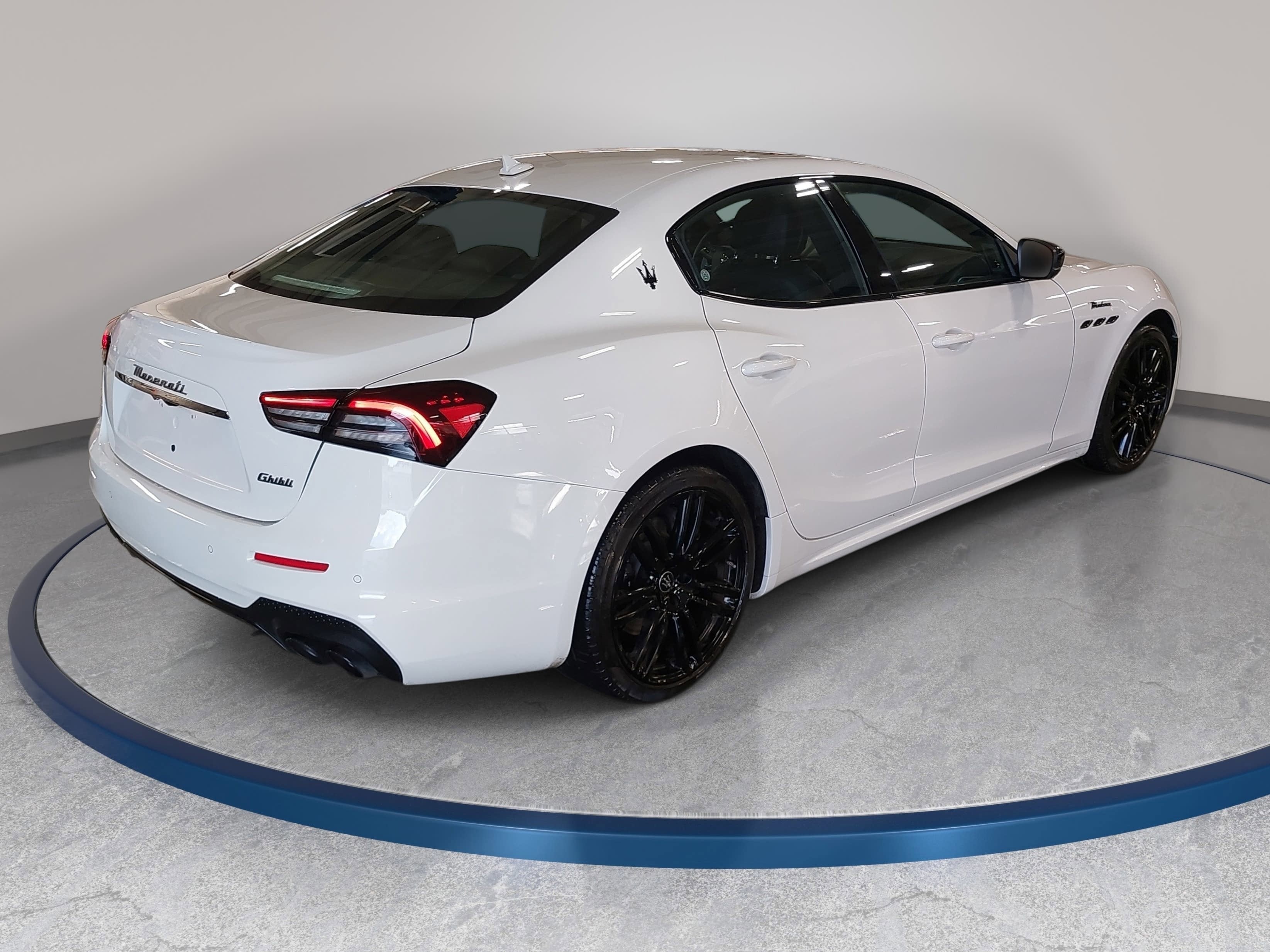 2023 Maserati Ghibli Modena