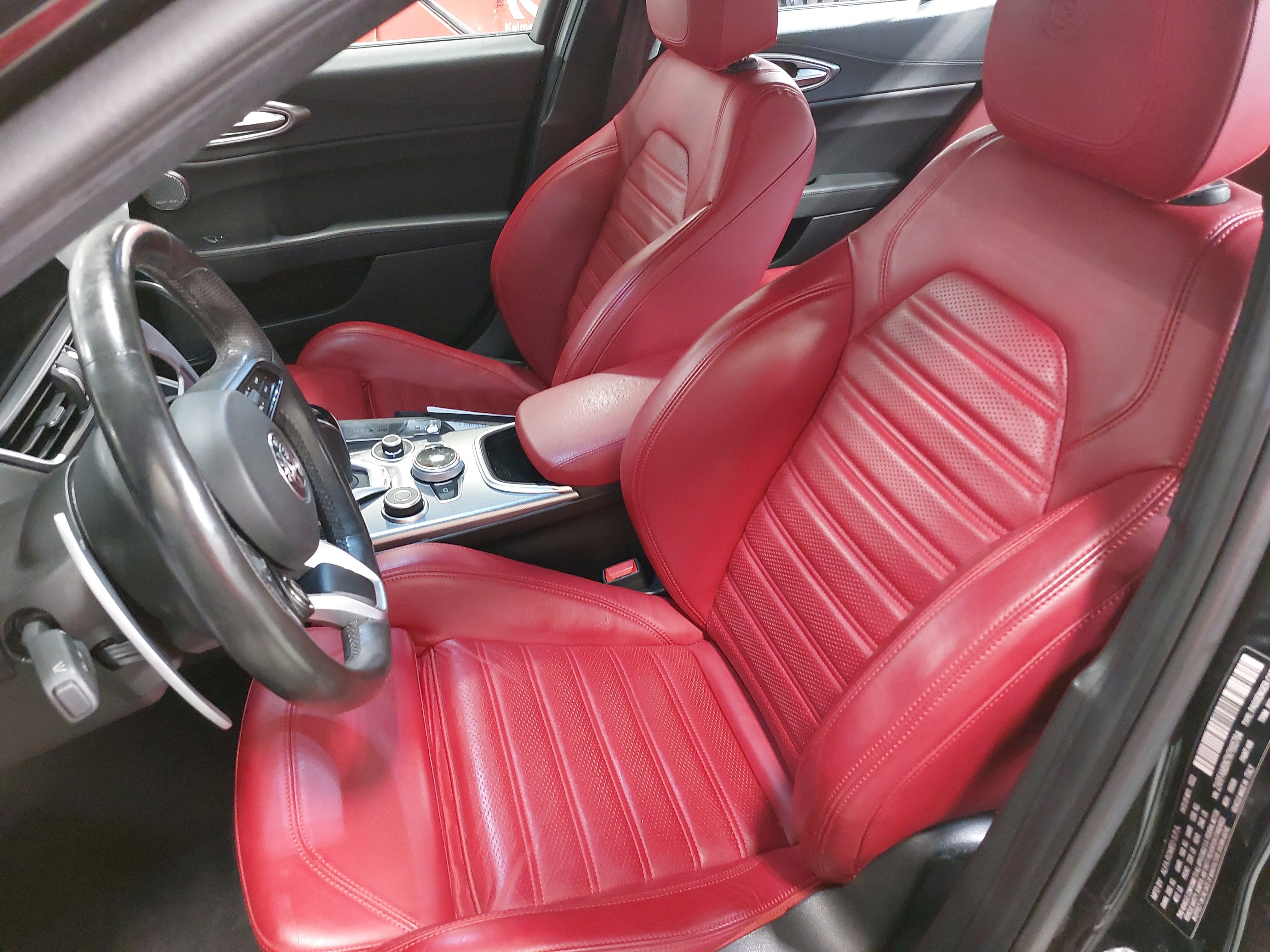 2022 Alfa Romeo Giulia Veloce