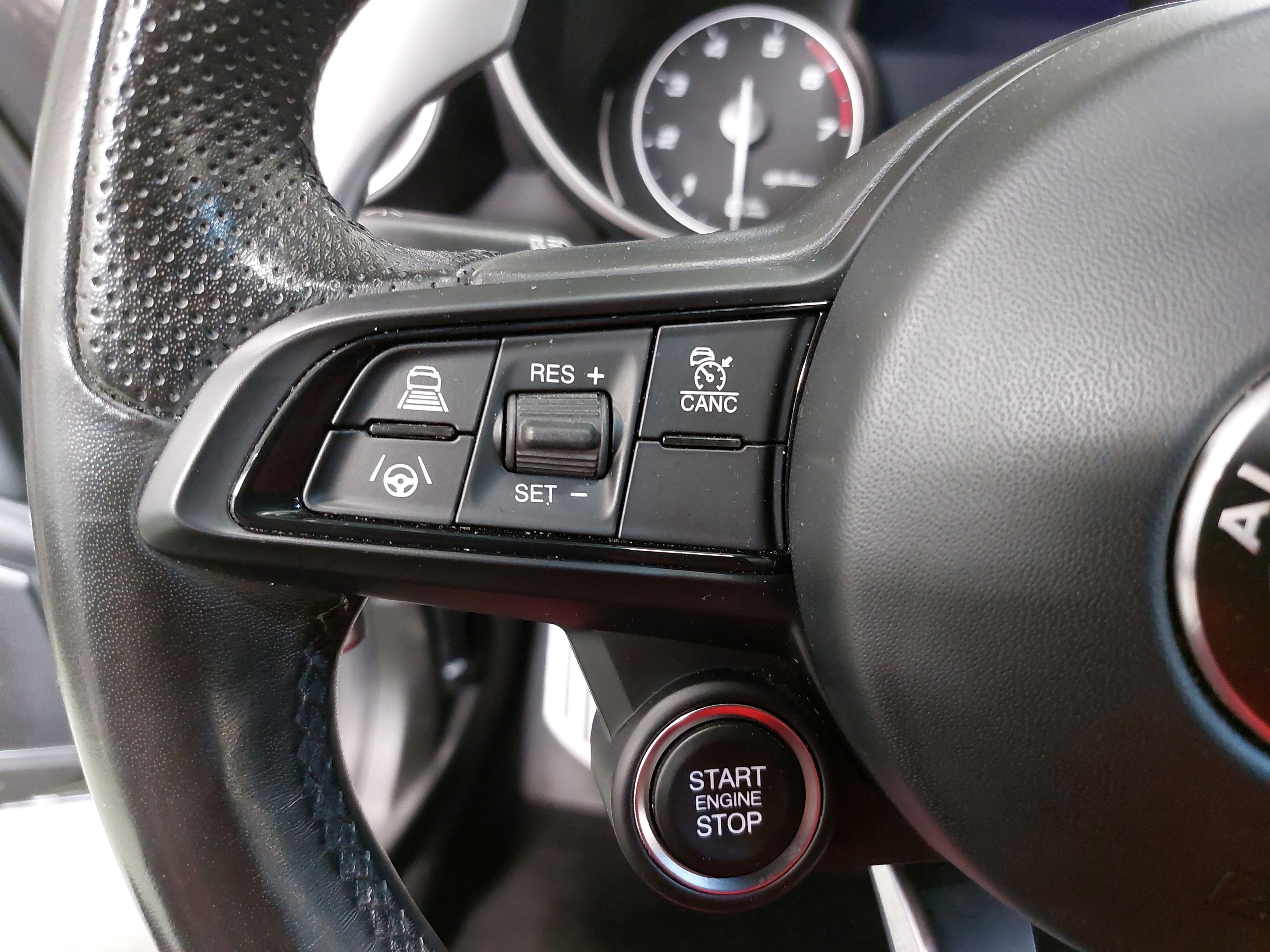 2022 Alfa Romeo Giulia Veloce