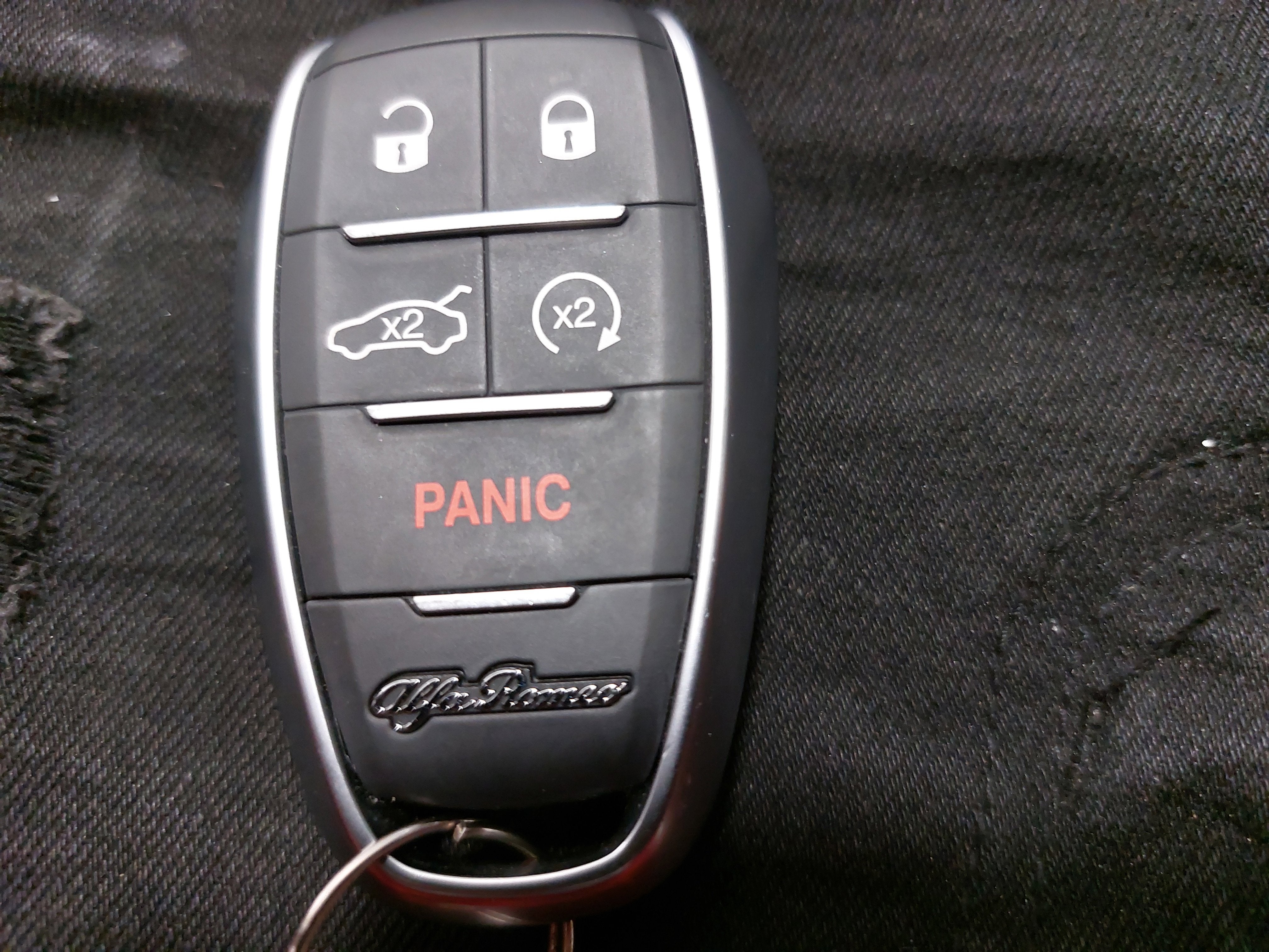 2022 Alfa Romeo Giulia Veloce