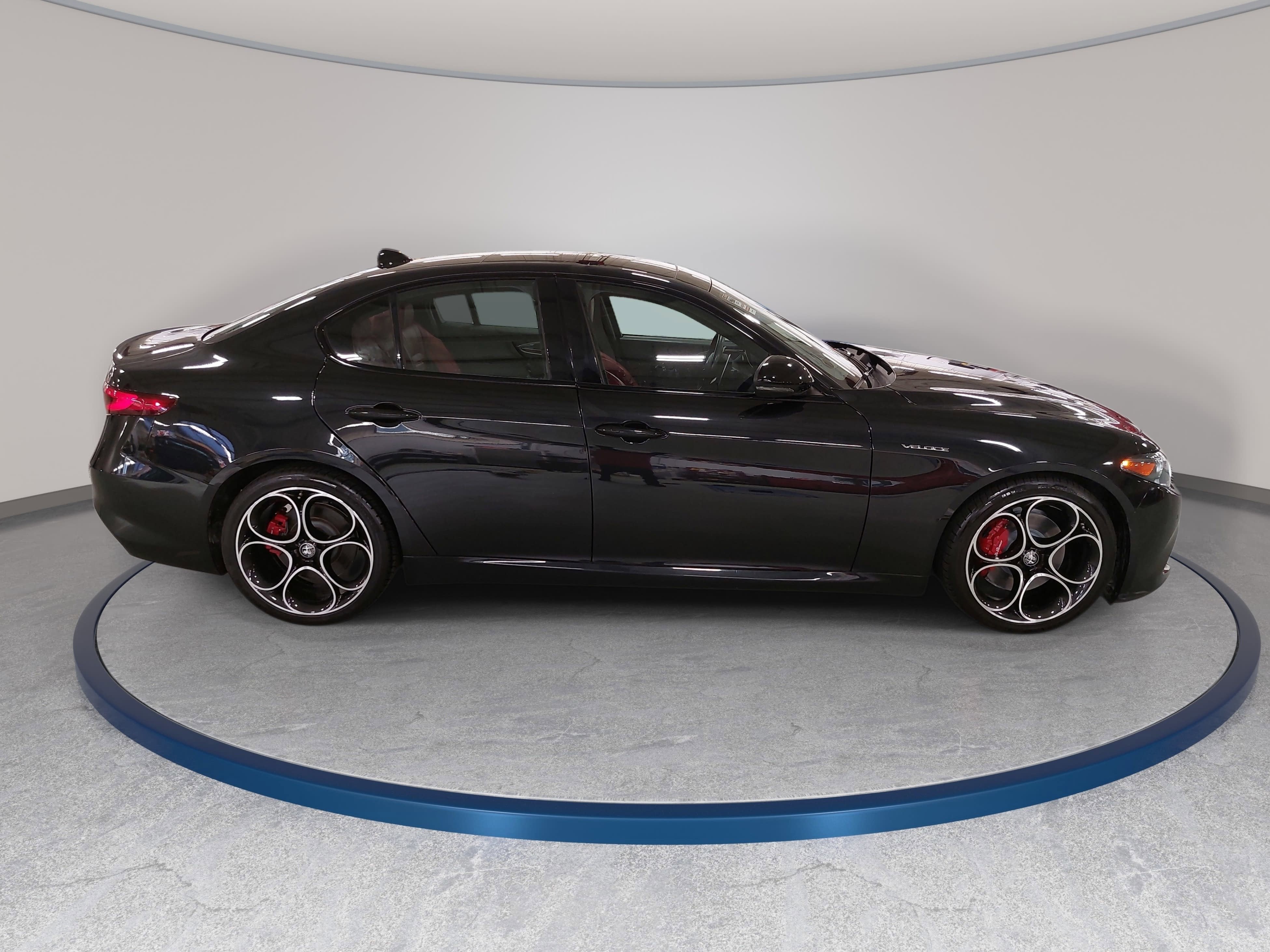 2022 Alfa Romeo Giulia Veloce