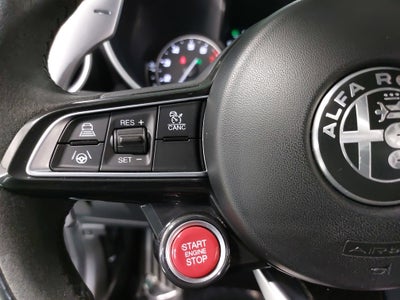 2022 Alfa Romeo Giulia Quadrifoglio