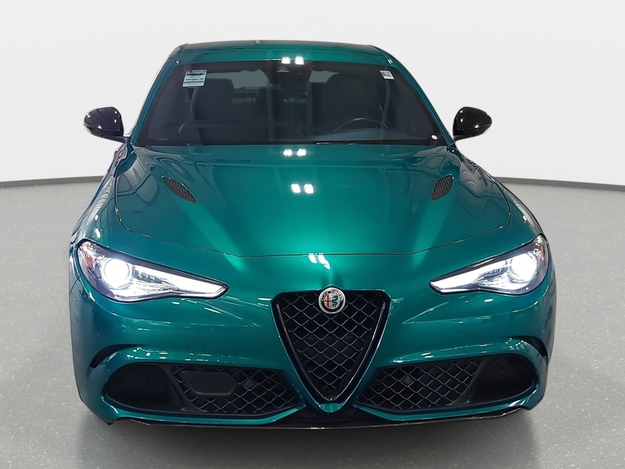 2022 Alfa Romeo Giulia Quadrifoglio