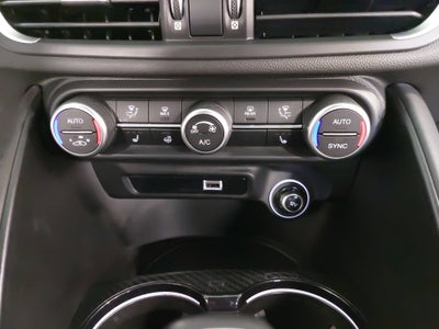 2022 Alfa Romeo Giulia Quadrifoglio