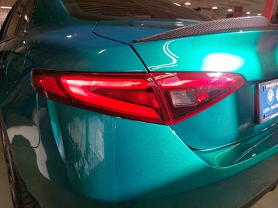 2022 Alfa Romeo Giulia Quadrifoglio
