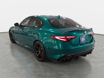 2022 Alfa Romeo Giulia Quadrifoglio