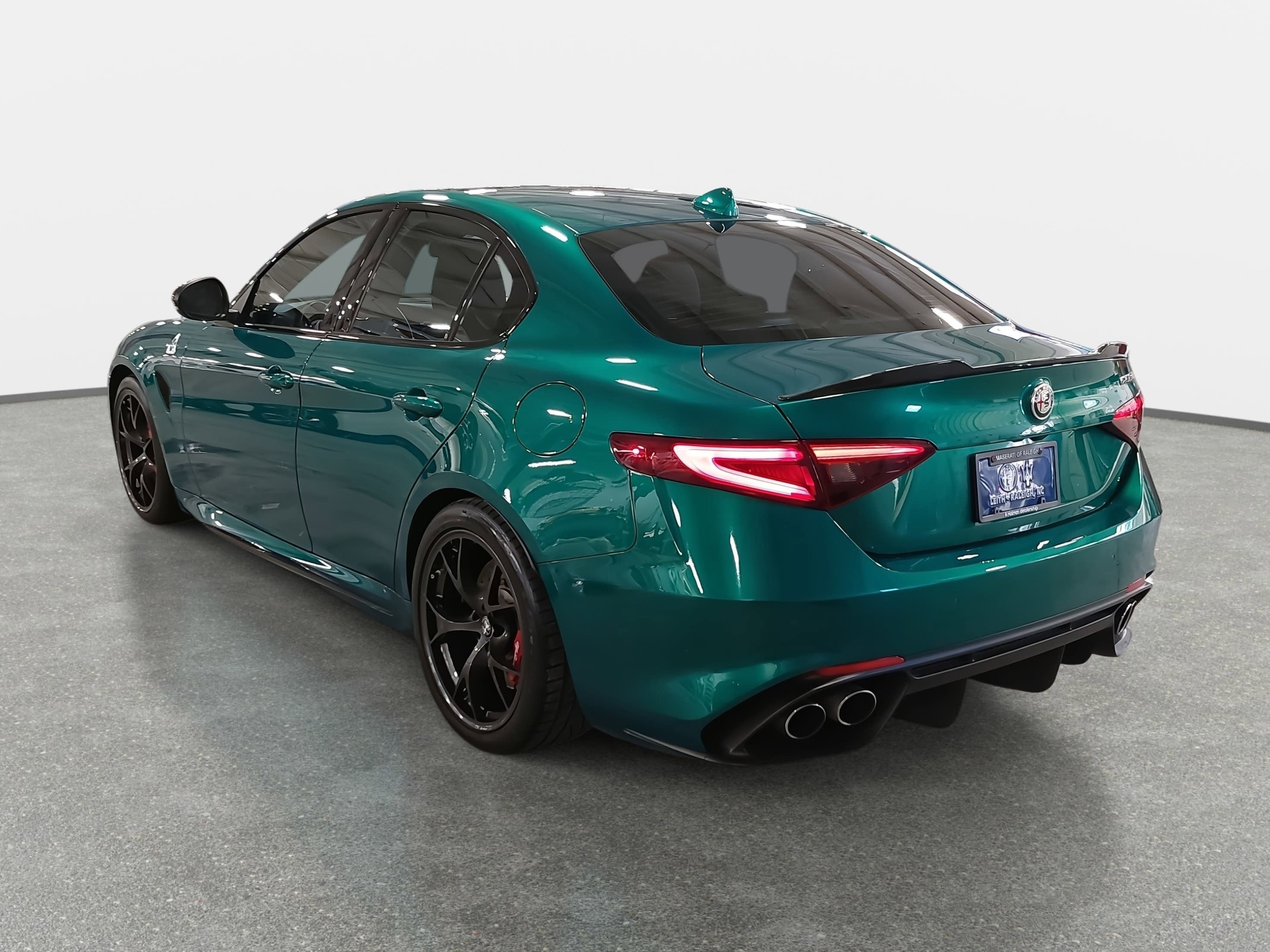 2022 Alfa Romeo Giulia Quadrifoglio