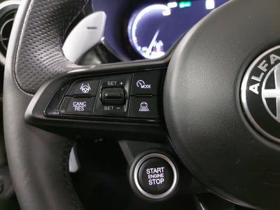 2025 Alfa Romeo Tonale Base