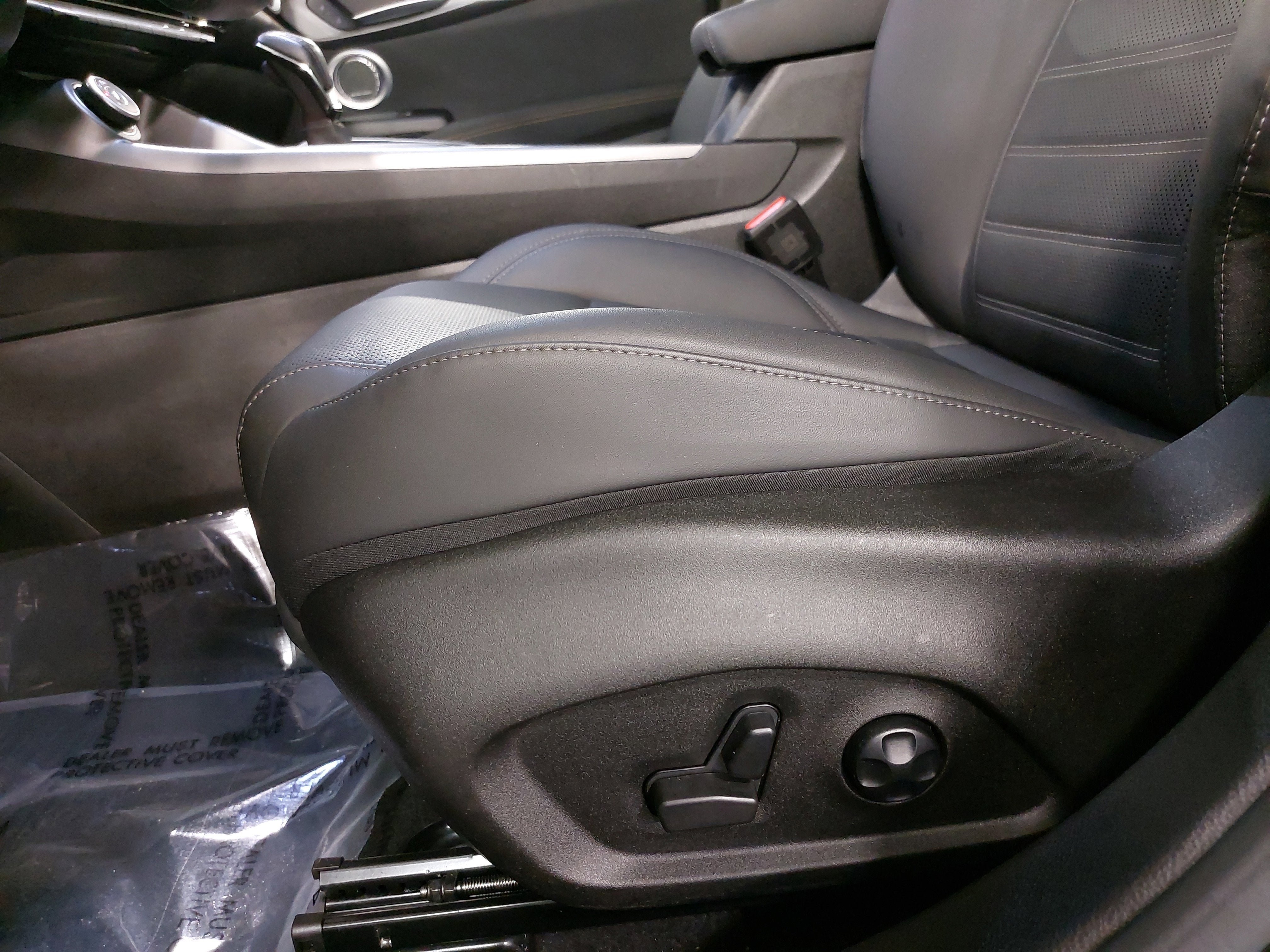 2025 Alfa Romeo Tonale Base