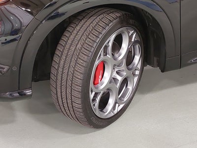 2025 Alfa Romeo Tonale Base